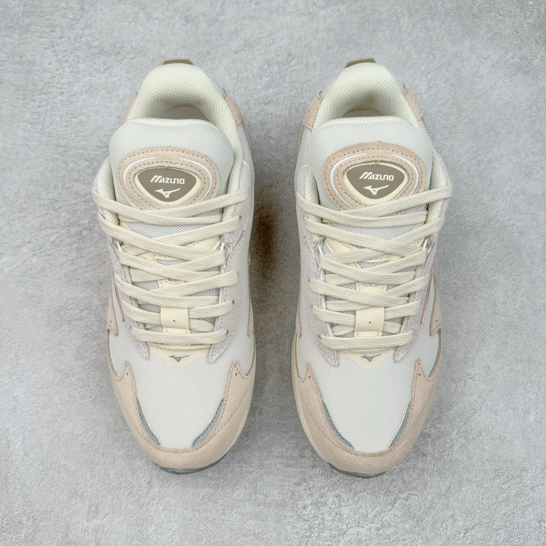 图片[2]-Mizuno 美津浓 Wave Rider Beta 复古时尚休闲舒适减震运动跑步鞋 美津浓WAVE机械缓震 可以说是机械缓震跑鞋科技的翘楚 有着非凡的适应性，有着充分而持久的缓震能力和轻量化设计，是一双可以陪伴我们日常训练甚至是半马比赛的跑鞋，无论是“跑步初哥”还是“精英老鸟”，只要不是比较夸张的大体重人群，都可以穿着WAVE RIDER 来跑步。如果你不知道跑步穿什么鞋，不知道给别人推荐什么鞋，那么选“美津浓 WAVE RIDER”总是没错的 尺码：36 36.5 37.5 38 38.5 39 40 40.5 41 42 42.5 43 44 44.5 45-选品中心