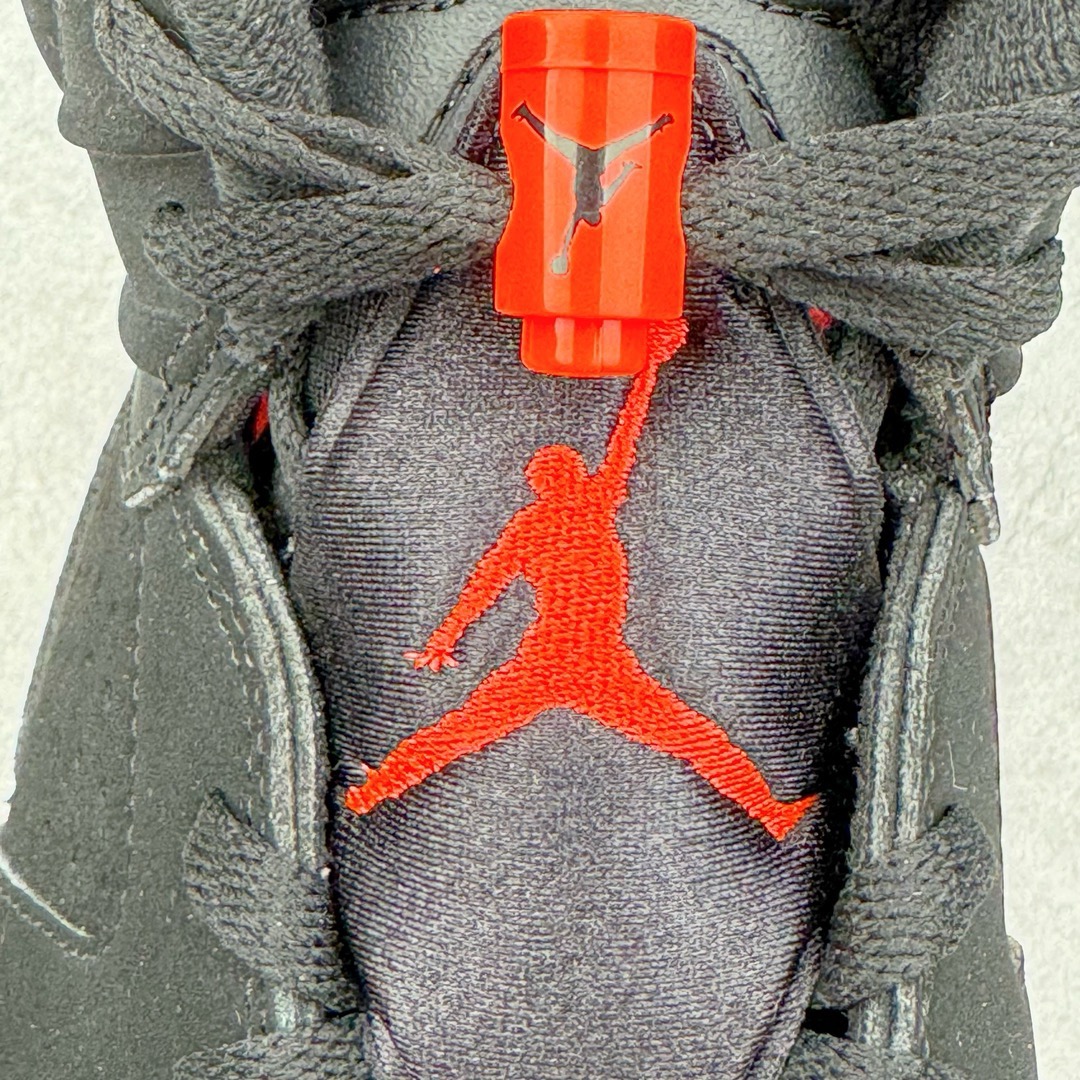 图片[17]-＃Ljr超强特价 Air Jordan AJ6 Retro \\\”Black Infrared\\\”黑红2019版复刻 384664-060 注意特价无售后 之前零售六七百的东西 买到就是赚 圈内最强系列 恪守真诚 承诺混一赔十 高端零售裸鞋圈特供批次 SZ原厂全套原楦原纸板冲刀磨具开发 原厂皮料加持 原厂港宝加持定型后跟R度完美 同源原厂电绣 飞翼针数密度立体效果一致 百分百一致原鞋 原厂拉帮工艺 针距密度一致 后跟弧度收口自然不对折 极致一眼正品既视感 进口玻璃冲刀皮料裁剪零毛边 全鞋电脑针车工艺 品控清洁度最高QC检验标准 免检产品 原厂订购鞋盒、鞋标、防尘纸、鞋撑、鞋带 追求极致的原厂味道 尺码对应库存明细‼️-选品中心