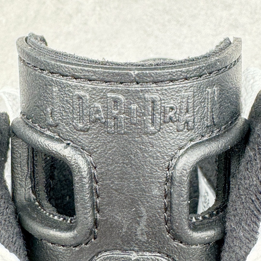 图片[17]-＃Ljr超强特价 Air Jordan AJ6 Retro 反转奥利奥白黑 CT8529-112 注意特价无售后 之前零售六七百的东西 买到就是赚 圈内最强系列 恪守真诚 承诺混一赔十 高端零售裸鞋圈特供批次 SZ原厂全套原楦原纸板冲刀磨具开发 原厂皮料加持 原厂港宝加持定型后跟R度完美 同源原厂电绣 飞翼针数密度立体效果一致 百分百一致原鞋 原厂拉帮工艺 针距密度一致 后跟弧度收口自然不对折 极致一眼正品既视感 进口玻璃冲刀皮料裁剪零毛边 全鞋电脑针车工艺 品控清洁度最高QC检验标准 免检产品 原厂订购鞋盒、鞋标、防尘纸、鞋撑、鞋带 追求极致的原厂味道 尺码对应库存明细‼️-选品中心
