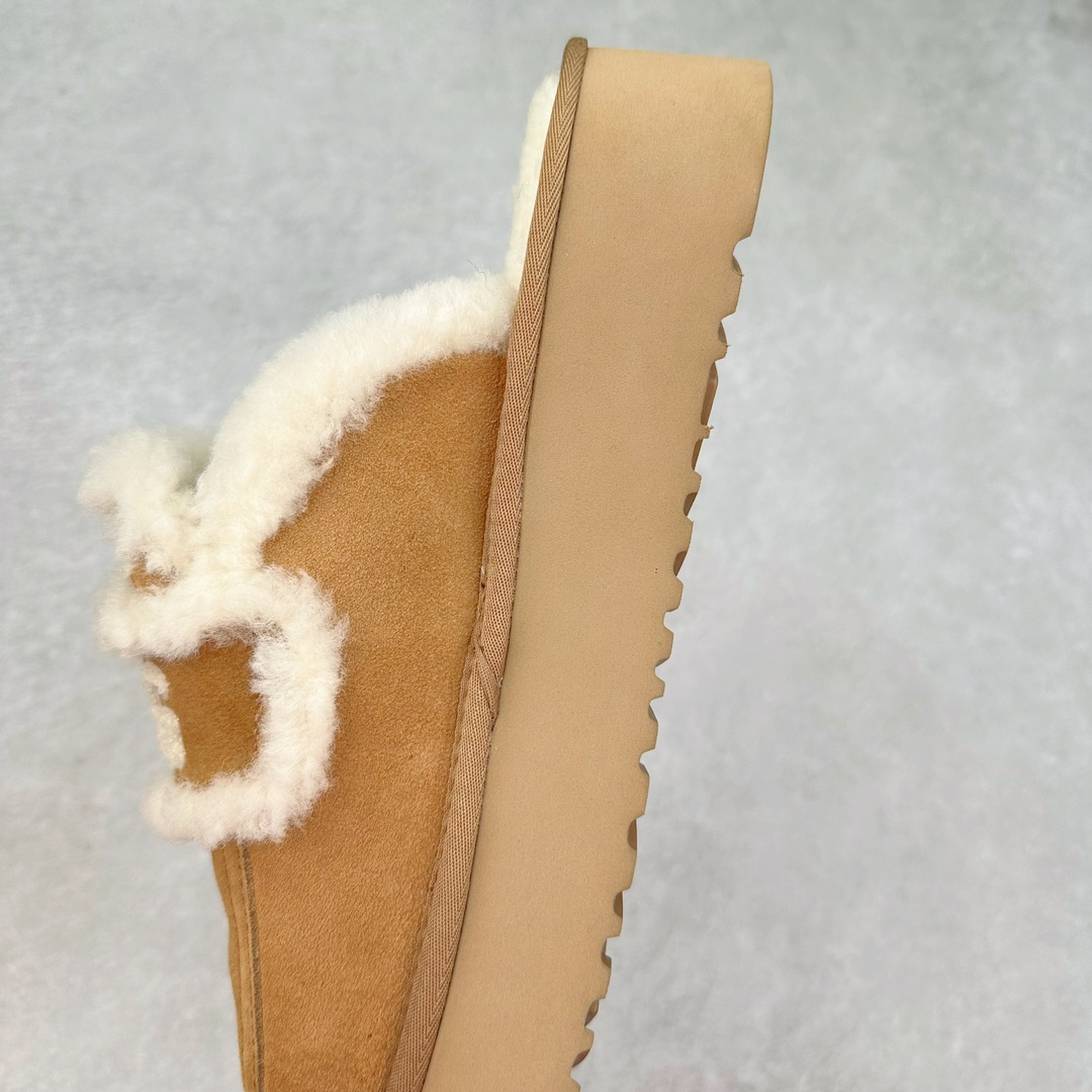 图片[7]-UGG W Classic Coquette Clog Slipper II 科凯特2.0系列时尚居家穆勒风包头舒适保暖露跟半拖鞋 货号：OB938 产品描述：休闲系列作为本季主力系列，轻盈耐磨的橡胶大底，让穿着的舒适性提升 品名：Classic Coquette Clog Slipper II 科凯特2.0系列鞋面：翻毛皮革/织物 尺码：35-40-选品中心