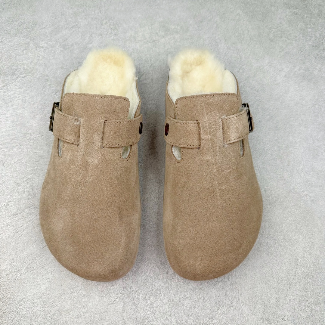 图片[2]-Birkenstock Boston VL 勃肯软木底包头拖鞋加绒版 天鹅绒般的绒面革赋子休闲的经典外观 四季皆宜 柔软的鞋床采用额外的泡沫缓冲层 提供额外的舒适感和全天支撑 全网独家首发 源于德国的严谨工艺 牛巴戎面 中层松木 EVA 三层组合大底 优质牛皮面料五金扣 出口订单 尺码：35-40-选品中心