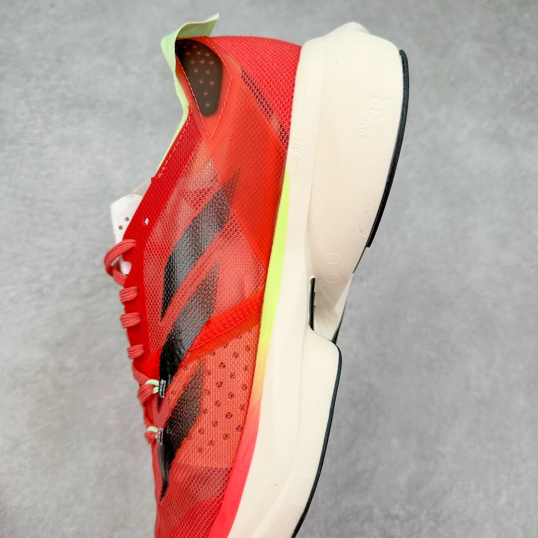 图片[7]-AD Adizero Boston 12 波士顿夏季透气网眼竞速跑鞋 延续爪型玻璃纤维推进系统 进化为全掌式的ENERGY RODS 2.0 从脚跟到脚趾的一体成形设计 强化整体推进力 提升速度表现 升级透气鞋面更具支撑性 利用ENGINEERED MESH技术进行不同密度织纹 强化支撑性 更使用50%以上的回收材料製成 减低塑料浪费 此外变薄的鞋舌为前掌提供更多空间 提供跑者更好的穿着感受 马牌轮胎大底耐磨性佳 大底全掌采用耐磨的Continental马牌轮胎大底 在各种环境下保有良好抓地力 货号：IG6443 尺码：36 36.5 37 38 38.5 39 40 40.5 41 42 42.5 43 44 44.5 45-选品中心