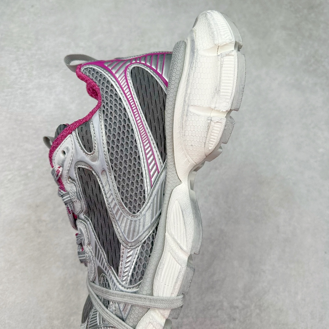 图片[7]-＃纯原 BALENCIAGA 3XL Sneakers 巴黎世家十代网布系带低帮走秀复古老爹鞋 全套原纸板楦头开发 最原汁原味的灵魂版型 全鞋荧光划线卡点 胶水把控整洁度追求极致完美 每一双都是工艺品 多重QC质检 超越公司货的品控标准 实实在在的免检产品 原盒原配 正确字体电绣 粗细、位置、大小正确 侧边TPU 透气孔匹配意产原版 正确分离大底 TPU软底 原版一致大底LOGO 立体感十足 原厂皮料水洗做旧 采购原厂网纱 不含皮革 网布材料和聚氨酯 磨损效果 鞋头边缘和后帮 Balenciaga 徽标 鞋面和后跟凸印尺码 鞋舌 3XL 橡胶品牌标识和反光细节 鞋帮拉袢和鞋舌拉祥 配反光细节 备用鞋带在鞋履前侧 可在穿着前取下 便于不同造型搭配 正常尺码 尺码：35 36 37 38 39 40 41 42 43 44 45 46-选品中心