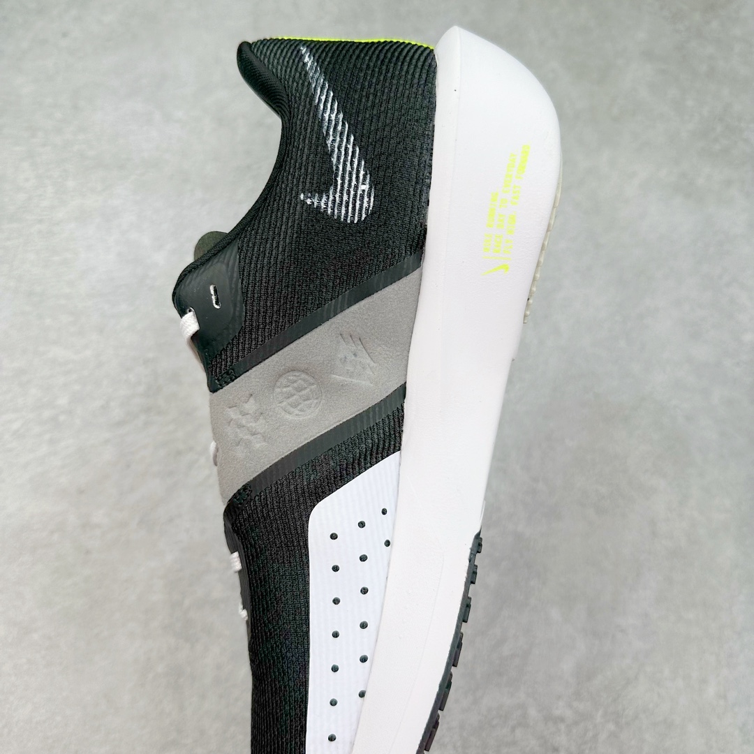 图片[7]-NK AIR Zoom RIVALFLY FK4代系列轻量飞织低帮休闲运动慢跑鞋 整体设计采用流线型的轻质工程网眼材质构成鞋面 并与其他 Running 旗舰鞋款同样搭载全脚掌 ZoomX 缓冲中底 搭配 Pebax 物料与橡胶外底 ZoomX StreakFly 首发配色以Prototype呈现 其灵感是来自开发期间的磨损测试 透过编号的标记与内侧的预期跑步距离突出研发过程 货号：FV6040-001 尺码：39 40 40.5 41 42 42.5 43 44 44.5 45-选品中心