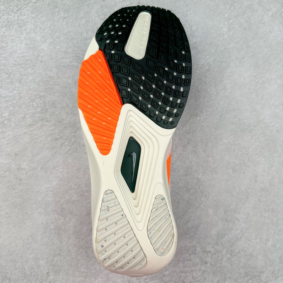 图片[9]-NK AIR Zoom RIVALFLY FK4代系列轻量飞织低帮休闲运动慢跑鞋 整体设计采用流线型的轻质工程网眼材质构成鞋面 并与其他 Running 旗舰鞋款同样搭载全脚掌 ZoomX 缓冲中底 搭配 Pebax 物料与橡胶外底 ZoomX StreakFly 首发配色以Prototype呈现 其灵感是来自开发期间的磨损测试 透过编号的标记与内侧的预期跑步距离突出研发过程 货号：FV6040-101 尺码：39 40 40.5 41 42 42.5 43 44 44.5 45-选品中心