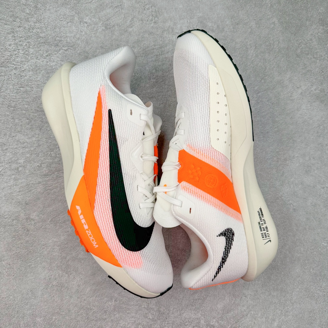 图片[3]-NK AIR Zoom RIVALFLY FK4代系列轻量飞织低帮休闲运动慢跑鞋 整体设计采用流线型的轻质工程网眼材质构成鞋面 并与其他 Running 旗舰鞋款同样搭载全脚掌 ZoomX 缓冲中底 搭配 Pebax 物料与橡胶外底 ZoomX StreakFly 首发配色以Prototype呈现 其灵感是来自开发期间的磨损测试 透过编号的标记与内侧的预期跑步距离突出研发过程 货号：FV6040-101 尺码：39 40 40.5 41 42 42.5 43 44 44.5 45-选品中心
