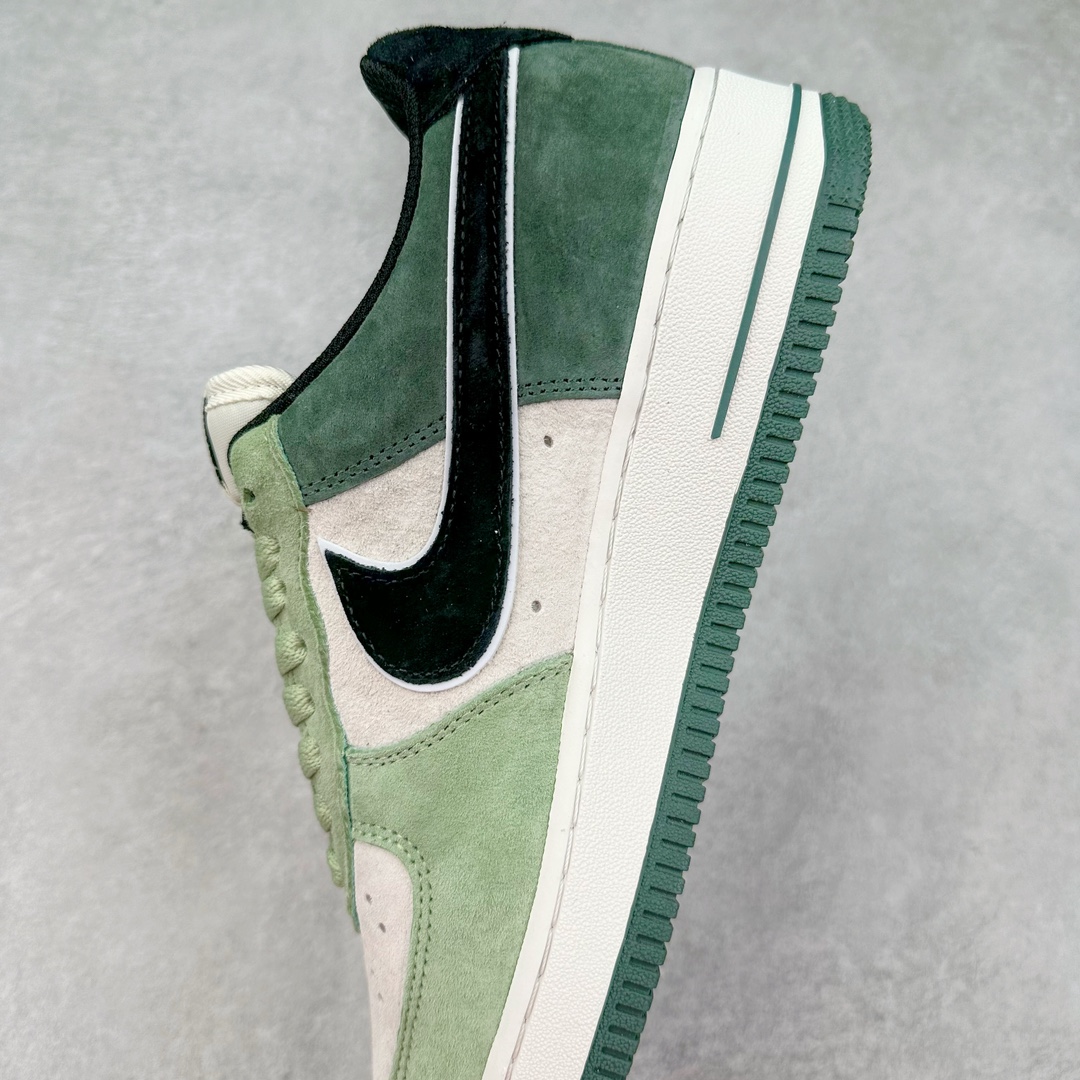 图片[7]-NK Air Force 1´07 Low 空军一号低帮百搭休闲运动板鞋 LB8989-333 柔软、弹性十足的缓震性能和出色的中底设计 横跨复古与现代的外型结合 造就出风靡全球 三十多年的Force 1 直到今天还深受青睐 尺码：36 36.5 37.5 38 38.5 39 40 40.5 41 42 42.5 43 44 44.5 45-选品中心