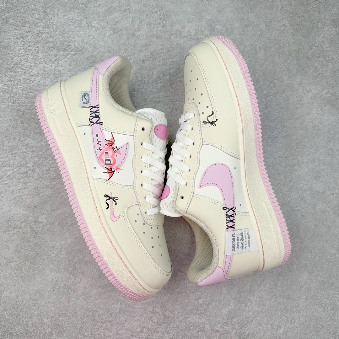 图片[3]-NK Air Force 1´07 Low 空军一号低帮百搭休闲运动板鞋 FB1839-121 柔软、弹性十足的缓震性能和出色的中底设计 横跨复古与现代的外型结合 造就出风靡全球 三十多年的Force 1 直到今天还深受青睐 尺码：36 36.5 37.5 38 38.5 39 40 40.5 41 42 42.5 43 44 44.5 45-选品中心