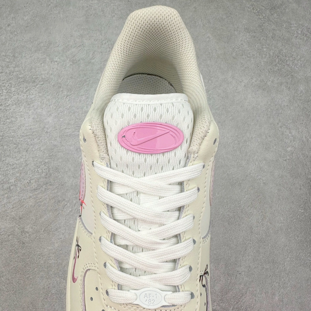 图片[5]-NK Air Force 1´07 Low 空军一号低帮百搭休闲运动板鞋 FB1839-121 柔软、弹性十足的缓震性能和出色的中底设计 横跨复古与现代的外型结合 造就出风靡全球 三十多年的Force 1 直到今天还深受青睐 尺码：36 36.5 37.5 38 38.5 39 40 40.5 41 42 42.5 43 44 44.5 45-选品中心