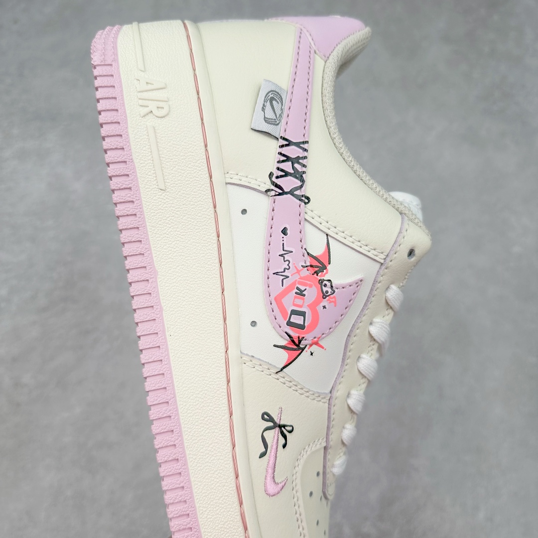 图片[6]-NK Air Force 1´07 Low 空军一号低帮百搭休闲运动板鞋 FB1839-121 柔软、弹性十足的缓震性能和出色的中底设计 横跨复古与现代的外型结合 造就出风靡全球 三十多年的Force 1 直到今天还深受青睐 尺码：36 36.5 37.5 38 38.5 39 40 40.5 41 42 42.5 43 44 44.5 45-选品中心