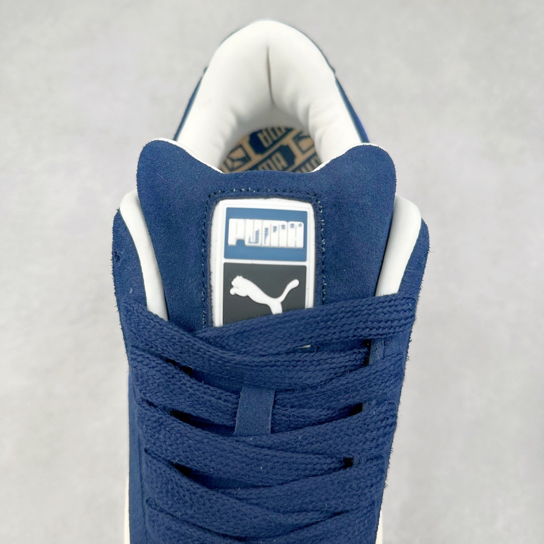 图片[5]-PUMA SUEDE XL 彪马新款面包鞋男女同款复古休闲板鞋 赠送一双鞋带 鞋身通体采用细腻的麂皮材质 厚实柔软 质感出众 鞋侧保留PUMA标志性跑道图案 侧面与后跟点缀金属色PUMA LOGO 兼具辨识度与细节感 加厚鞋垫、饱满鞋舌 搭配加宽扁形鞋带 使得穿着感更加贴合与舒适 值得一提的是 本季SUEDE XL鞋款以黑色、红色及蓝色最为瞩目 经典黑的配色 在低调之余可轻松驾驭任何潮流风格造型 而高饱和度的配色 则是当之无愧的早春出街利器。货号： 395205 尺码：36 37 37.5 38 38.5 39 40 40.5 41 42 42.5 43 44 45-选品中心