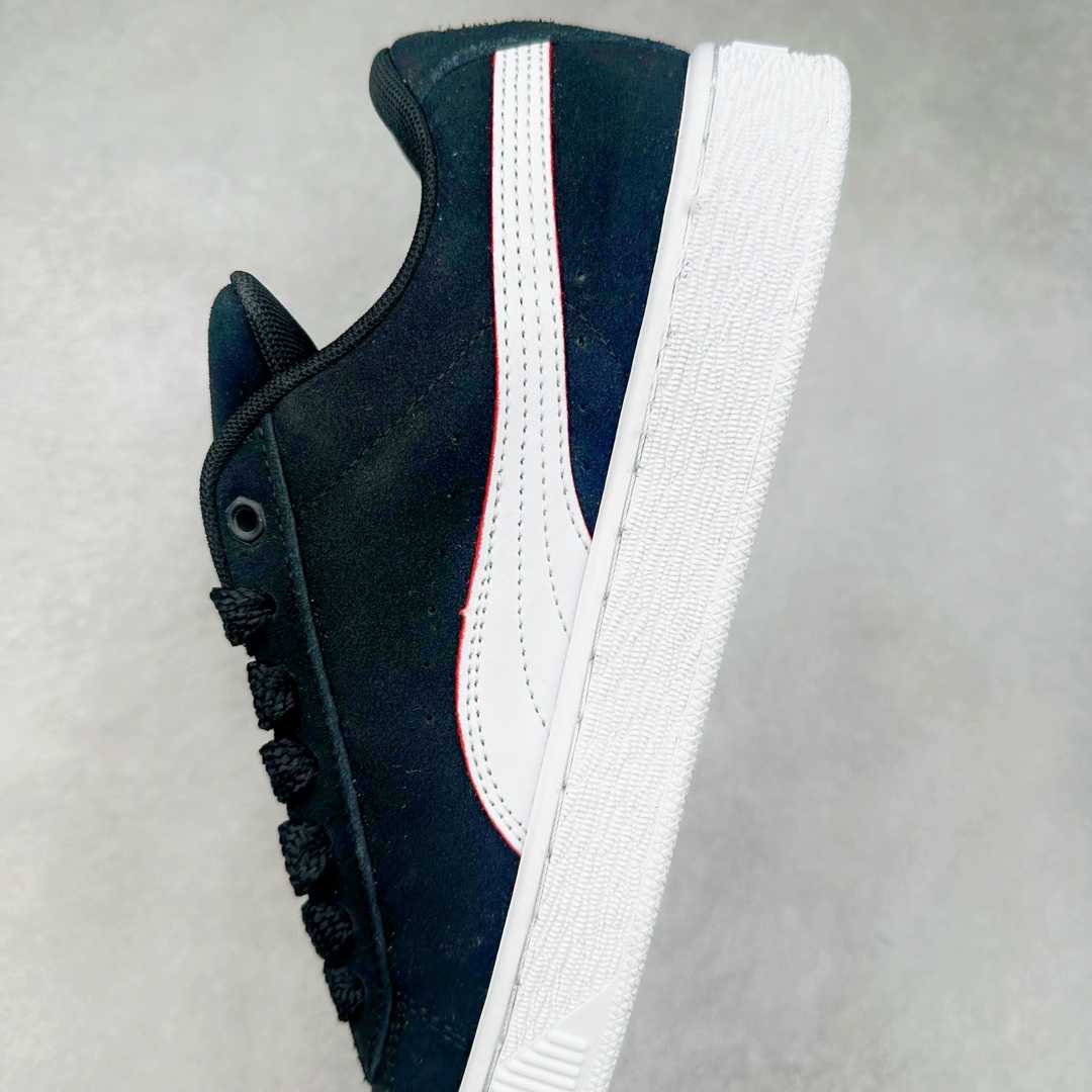 图片[7]-PUMA SUEDE XL 彪马新款面包鞋男女同款复古休闲板鞋 赠送一双鞋带 鞋身通体采用细腻的麂皮材质 厚实柔软 质感出众 鞋侧保留PUMA标志性跑道图案 侧面与后跟点缀金属色PUMA LOGO 兼具辨识度与细节感 加厚鞋垫、饱满鞋舌 搭配加宽扁形鞋带 使得穿着感更加贴合与舒适 值得一提的是 本季SUEDE XL鞋款以黑色、红色及蓝色最为瞩目 经典黑的配色 在低调之余可轻松驾驭任何潮流风格造型 而高饱和度的配色 则是当之无愧的早春出街利器。货号： 395205 尺码：36 37 37.5 38 38.5 39 40 40.5 41 42 42.5 43 44 45-选品中心