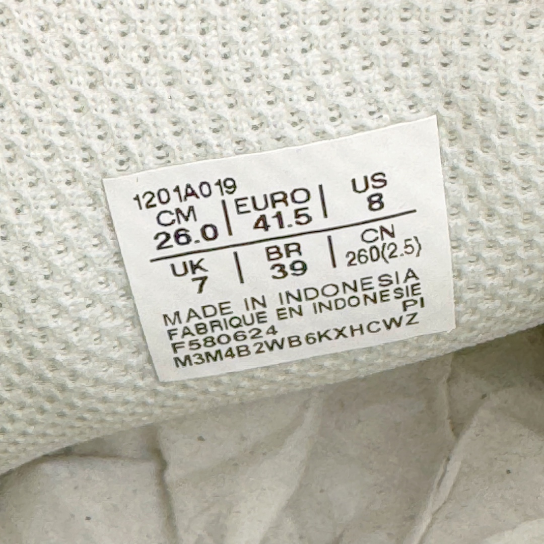 图片[11]-＃ZC总裁 Asics Gel-Kayano K14 亚瑟士系列复古舒适织物合成革减震防滑耐磨低帮休闲跑步鞋 市场顶级版本 原装纸板楦头开发 独家私模五层组合大底 原厂定制缓震硅胶加持 原盒原配 官方四联吊牌 一比一同步原鞋工艺和用料 鞋面原厂“三明治”多层网布 区别其他同价版本 鞋垫采用原厂OrthoLite欧索莱材质 非普通海玻璃鞋垫 后跟一样采用了GEL缓震胶 整体系列设计非常的科技感 锻炼跑步的同时让你一样时尚百搭 尺码：36 37 37.5 38 39 39.5 40 40.5 41.5 42 42.5 43.5 44 44.5 45 46-选品中心