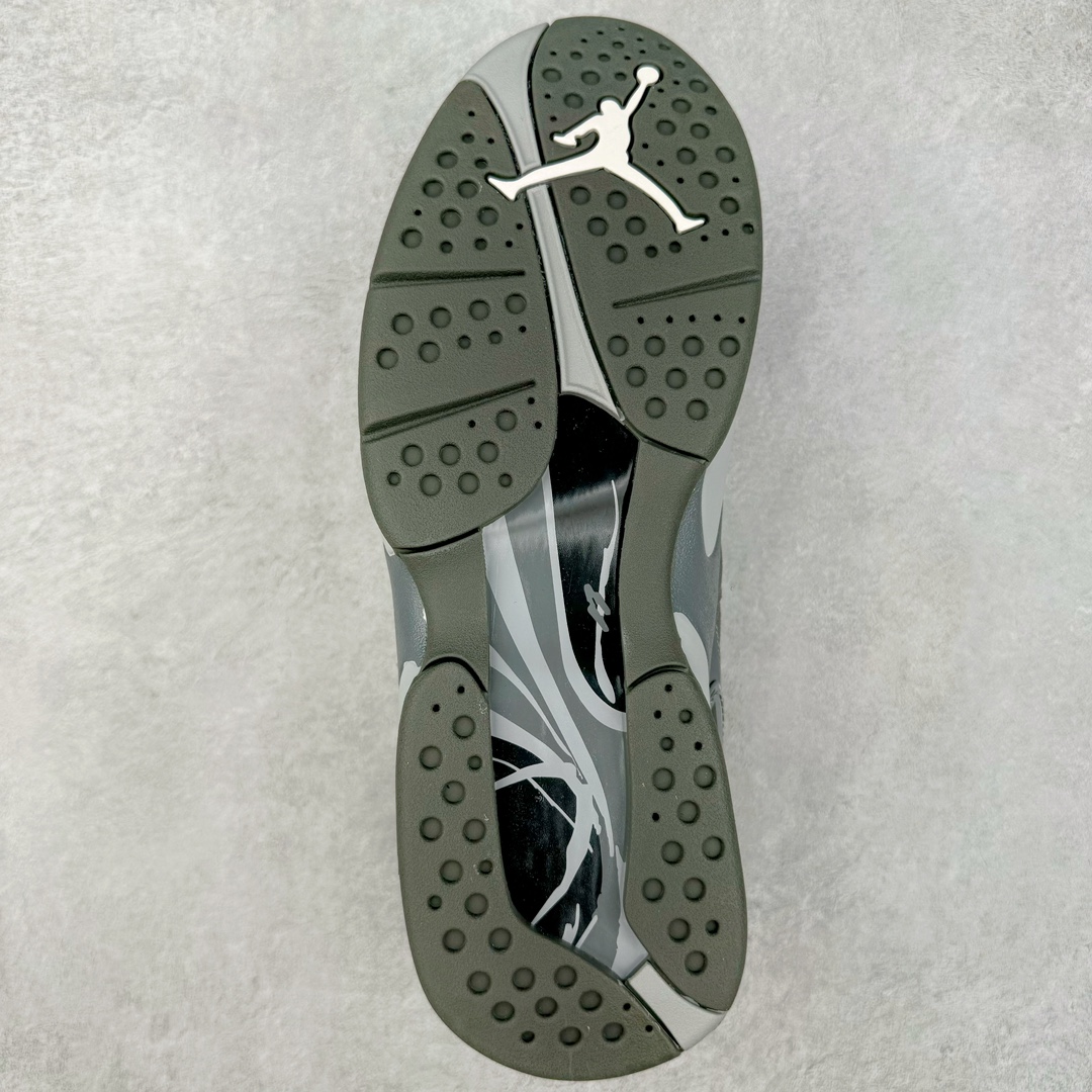 图片[9]-＃NC版 Air Jordan AJ8 高帮复古篮球鞋 灰色 305381-014 外贸订单 全套原纸板楦头开发 确保原汁原味 完美呈现五代版型 定制优质皮料 完美鞋型匹配公司货 正确TPU鞋舌锁扣 最新原厂底模 大底卡色咬花完美 鞋柜必备鞋款 终端现货供应 尺码：40 40.5 41 42 42.5 43 44 44.5 45 46 47.5-选品中心