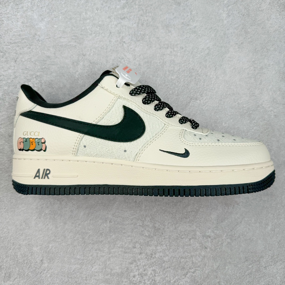 NK Air Force 1´07 Low 空军一号低帮百搭休闲运动板鞋 XZ3398-888 柔软、弹性十足的缓震性能和出色的中底设计 横跨复古与现代的外型结合 造就出风靡全球 三十多年的Force 1 直到今天还深受青睐 尺码：36 36.5 37.5 38 38.5 39 40 40.5 41 42 42.5 43 44 44.5 45-选品中心