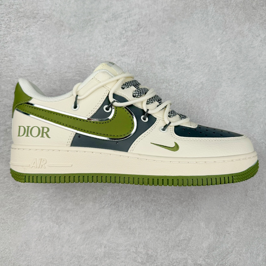 NK Air Force 1´07 Low 空军一号低帮百搭休闲运动板鞋 SJ1198-200 柔软、弹性十足的缓震性能和出色的中底设计 横跨复古与现代的外型结合 造就出风靡全球 三十多年的Force 1 直到今天还深受青睐 尺码:36 36.5 37.5 38 38.5 39 40 40.5 41 42 42.5 43 44 44.5 45-选品中心