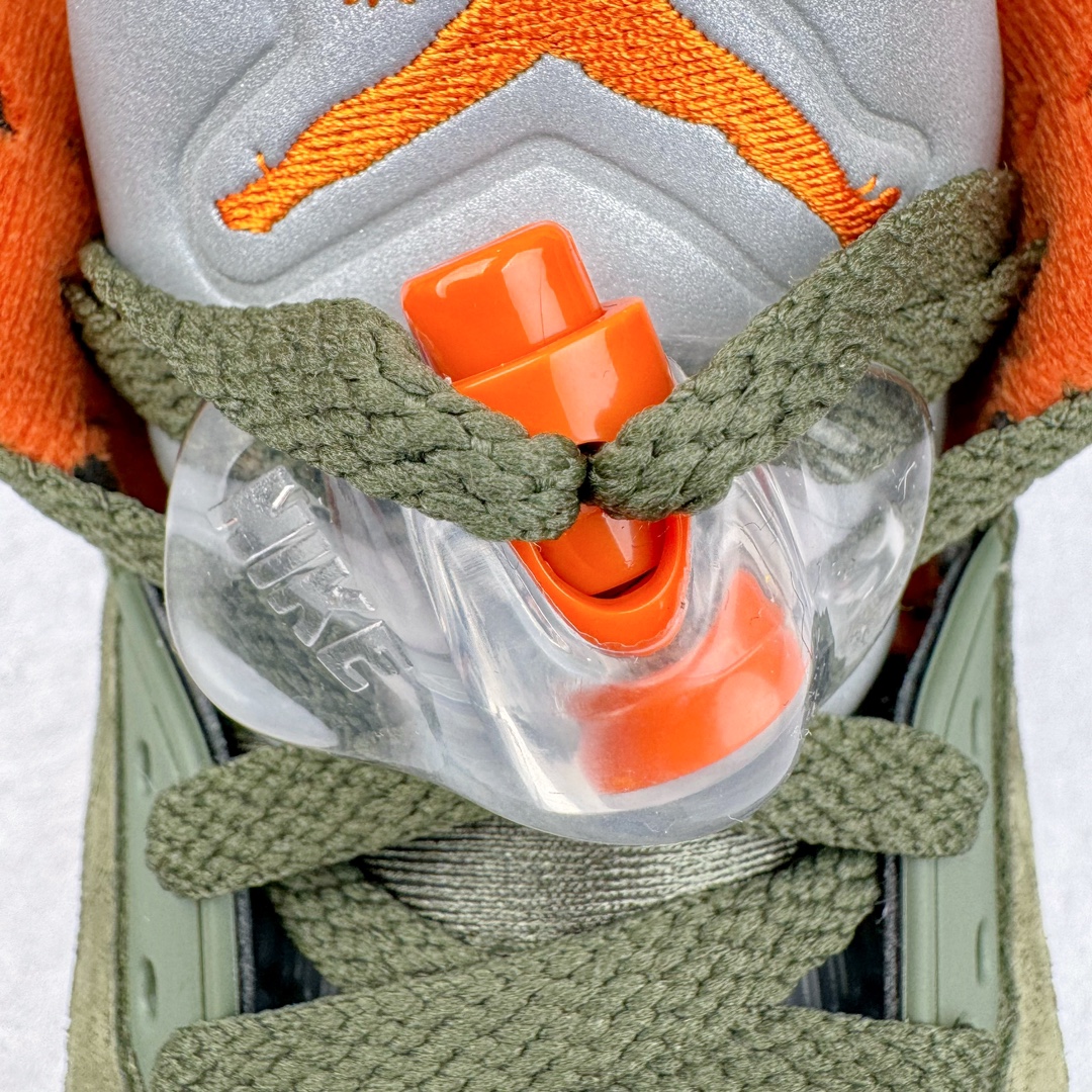 图片[13]-＃Ljr超强特价 Air Jordan AJ5 Retro 橄榄绿 DD0587-308 注意特价无售后 之前零售六七百的东西 买到就是赚 圈内最强系列 恪守真诚 承诺混一赔十 高端零售裸鞋圈特供批次 SZ原厂全套原楦原纸板冲刀磨具开发 原厂皮料加持 原厂港宝加持定型后跟R度完美 同源原厂电绣 飞翼针数密度立体效果一致 百分百一致原鞋 原厂拉帮工艺 针距密度一致 后跟弧度收口自然不对折 极致一眼正品既视感 进口玻璃冲刀皮料裁剪零毛边 全鞋电脑针车工艺 品控清洁度最高QC检验标准 免检产品 原厂订购鞋盒、鞋标、防尘纸、鞋撑、鞋带 追求极致的原厂味道 尺码对应库存明细‼️-选品中心
