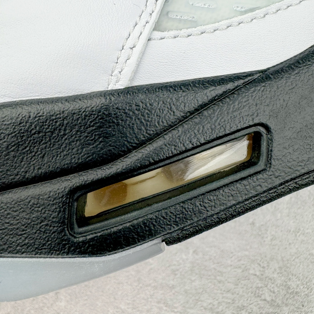 图片[18]-＃Ljr超强特价 Air Jordan AJ5 Retro 白紫康扣 DD0587-141 注意特价无售后 之前零售六七百的东西 买到就是赚 圈内最强系列 恪守真诚 承诺混一赔十 高端零售裸鞋圈特供批次 SZ原厂全套原楦原纸板冲刀磨具开发 原厂皮料加持 原厂港宝加持定型后跟R度完美 同源原厂电绣 飞翼针数密度立体效果一致 百分百一致原鞋 原厂拉帮工艺 针距密度一致 后跟弧度收口自然不对折 极致一眼正品既视感 进口玻璃冲刀皮料裁剪零毛边 全鞋电脑针车工艺 品控清洁度最高QC检验标准 免检产品 原厂订购鞋盒、鞋标、防尘纸、鞋撑、鞋带 追求极致的原厂味道 尺码对应库存明细‼️-选品中心