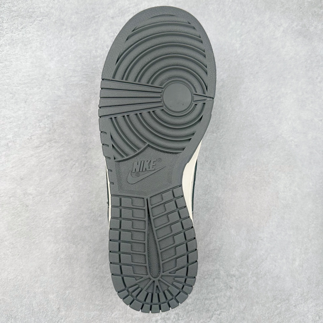 图片[9]-NK Dunk Low 定制配色 SJ2068-295 大厂出品 极力推荐 原装头层材料 独家版型蒸餾加工帶來的是更好的视觉和脚感体验大厂纯原品质出货 清洁度 电绣工艺 皮料切割干净无任何毛边 细节完美 尺码：36 36.5 37.5 38 38.5 39 40 40.5 41 42 42.5 43 44 44.5 45 46 47.5-选品中心