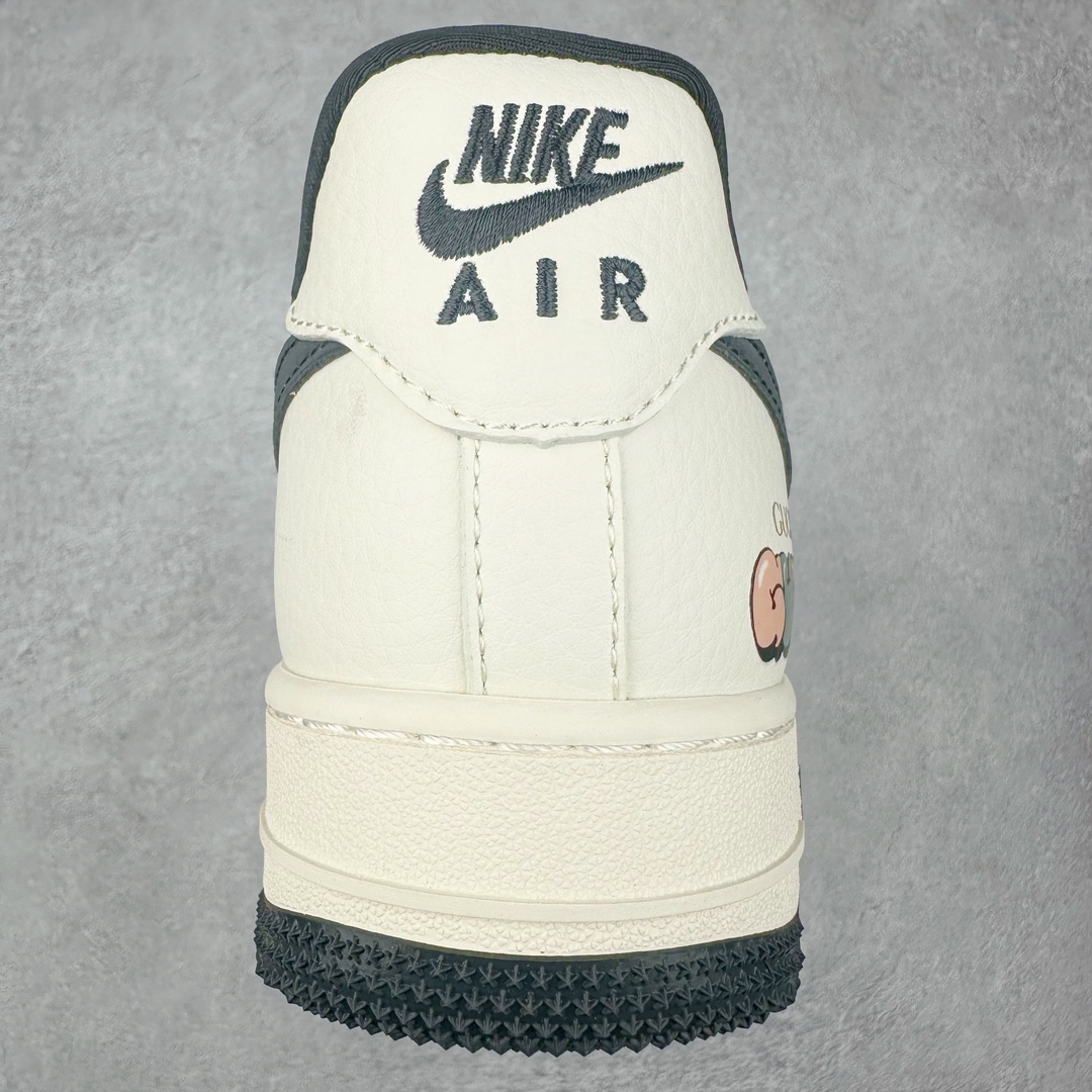 图片[8]-NK Air Force 1´07 Low 空军一号低帮百搭休闲运动板鞋 XZ3398-888 柔软、弹性十足的缓震性能和出色的中底设计 横跨复古与现代的外型结合 造就出风靡全球 三十多年的Force 1 直到今天还深受青睐 尺码：36 36.5 37.5 38 38.5 39 40 40.5 41 42 42.5 43 44 44.5 45-选品中心