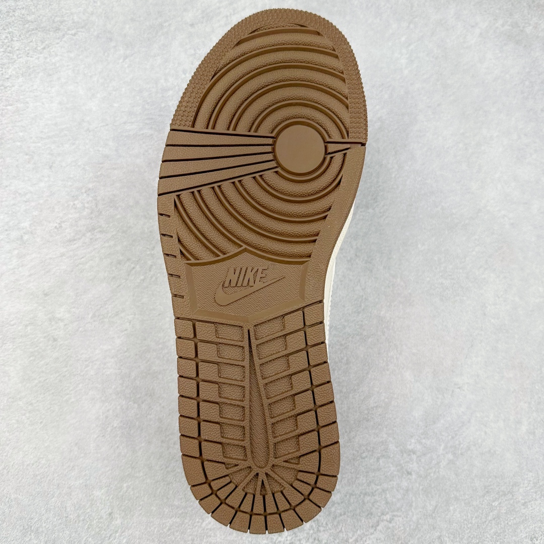 图片[9]-TS x Air Jordan AJ1 Low 倒钩低帮联名定制配色 LX1988-300 原厂内置气垫魔块 A模大底 头层小牛皮 鞋舌AJ原厂专用牛津布+AJ专用反口珍珠布+原厂无杂质高弹内里海棉+特殊封边弹力鞋带 尺码：36 36.5 37.5 38 38.5 39 40 40.5 41 42 42.5 43 44 44.5 45 46 47.5-选品中心