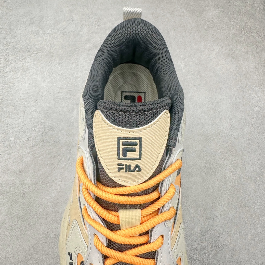 图片[5]-FILA FUSION Fluid 斐乐摩登潮牌防滑耐磨轻便运动鞋 FUSION 系列传承了 FILA 的百年基因，融入年轻运动及潮流文化，成为引领变革、创新突破的一代。以“1+N” 的跨界合作模式重现经典的同时创造经典。带来最出其不意的跨界合作惊喜。同时，FILAFUSION把FILA 的 DNA 融入到定制体验里，你可以随心制造厲于你的产品。FILA FUSION 的鞋家族涵盖了老爹鞋、跑步鞋、网球鞋、季节款。风格复古新潮，满足了时尚人士出行及各类运动的搭配需求，成为当下年轻人筷拥的鞋类品牌之一。FILA FUSION 走进年轻人的世界，通过年轻人运动，街舞，滑板，篮球，展现 FILA FUSION 的潮流态度和年轻文化。FILA FUSION 认为末来属于引领变革、创新突破的年轻一代，让我们一起构成 FILA 未来的蓝图吧！尺码：35.5 36 36.5 37.5 38 38.5 39 40 40.5 41 42 42.5 43 44 44.5 45 45.5-选品中心