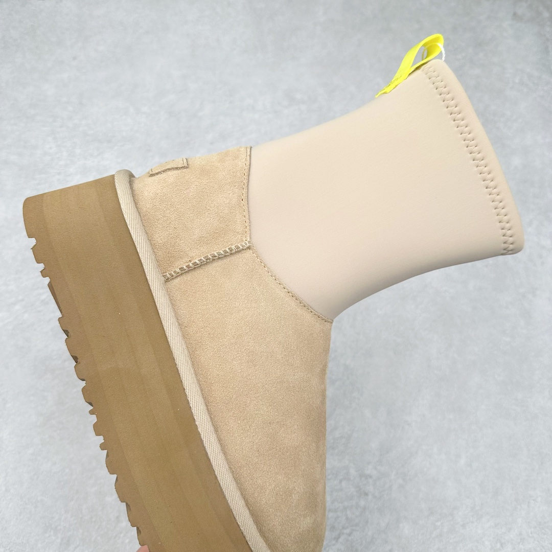 图片[6]-＃纯原福利 UGG 4031经典秋冬羊皮毛一体雪地靴 隆丰A级澳洲进口羊皮毛一体 完全遵循ZP工艺流程 代工厂原厂版师 秉承无原鞋不开发选择 注重每一处细节 市面最正版型 TREADLITE\\\”轻翼\\\”科技外底 轻便/耐用/柔韧/桩型【售后郑重承诺】一个月内若出现重大脱胶/断底等质量问题 直接为您换新 翻毛皮鞋面 细腻亲肤再生聚酯纤维滚边 舒适易打理 保暖性佳 UGG plush™ 里衬和内底 茸软亲肤 舒适暖足 经典鞋型搭配轻盈厚底 稳稳拿捏秋冬出街时髦造型 Treadlite by UGG 轻翼大底 轻盈缓震 为双足减负 舒适轻便 助你轻松畅玩整天 尺码：35 36 37 38 39 40-选品中心