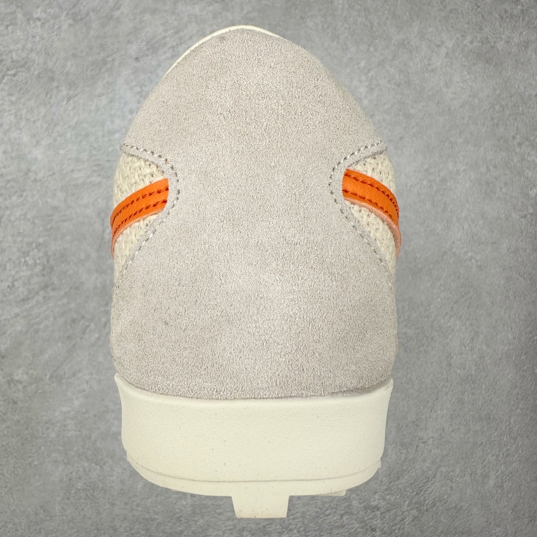 图片[8]-Bode x NK Astro Grabber SP 宇宙掠夺者系列低帮复古经典休闲运动鞋 FQ6892-101 复刻经典球鞋Astro Grabber，与美国男装品牌Bode联名合作，推出两款配色。鞋型符合当下流行趋势，彰显复古身份。复刻一定是球鞋圈绕不开的话题，最近几年 Nike 带回了不少经典球鞋，让不少老玩家欣喜。最近 Nike 挖掘自家档案库，让 1974 年首次发布的 Nike Astro Grabber 重回玩家视野，并且上来就是联名合作。这次合作是同美国新锐品牌 Bode 的联名，这个男装品牌凭借创造性的使用蕾丝桌布等日常材料而闻名。双方带来两款配色，先来看第一双米色款，鞋面由独特编织纹理覆盖，鞋带点缀有小配饰，整体营造出的氛围感十分清新。鞋型方面符合当下流行趋势，超薄中底与扁平鞋面彰显其复古身份。另一双更有复古味道，全黑色皮革鞋面好打理，同时有一种老鞋的感觉，与 1974 的 Nike Astro Grabber 极为相似。尺码：36 36.5 37.5 38 38.5 39 40 40.5 41 42 42.5 43 44 44.5 45-选品中心