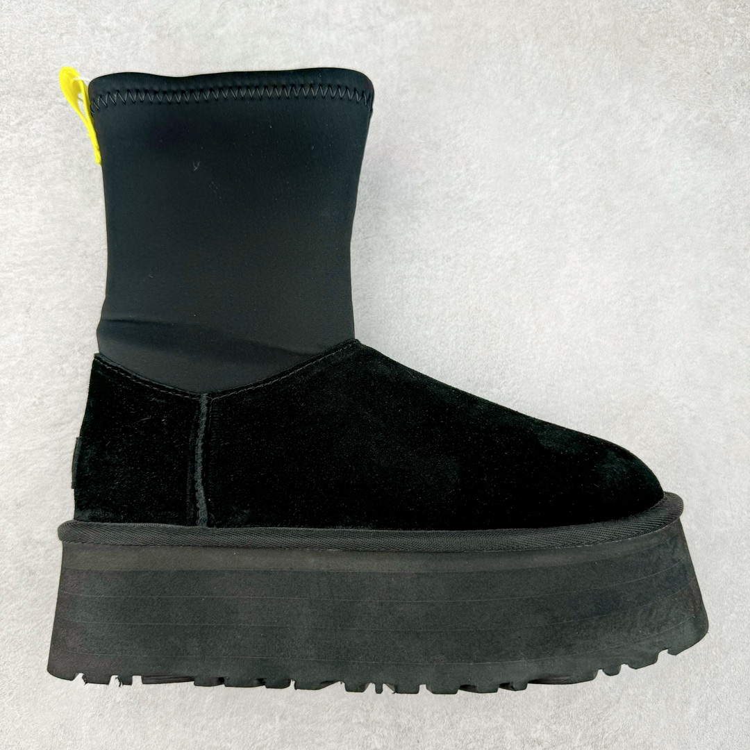 ＃纯原福利 UGG 4031经典秋冬羊皮毛一体雪地靴 隆丰A级澳洲进口羊皮毛一体 完全遵循ZP工艺流程 代工厂原厂版师 秉承无原鞋不开发选择 注重每一处细节 市面最正版型 TREADLITE\\\”轻翼\\\”科技外底 轻便/耐用/柔韧/桩型【售后郑重承诺】一个月内若出现重大脱胶/断底等质量问题 直接为您换新 翻毛皮鞋面 细腻亲肤再生聚酯纤维滚边 舒适易打理 保暖性佳 UGG plush™ 里衬和内底 茸软亲肤 舒适暖足 经典鞋型搭配轻盈厚底 稳稳拿捏秋冬出街时髦造型 Treadlite by UGG 轻翼大底 轻盈缓震 为双足减负 舒适轻便 助你轻松畅玩整天 尺码：35 36 37 38 39 40-选品中心