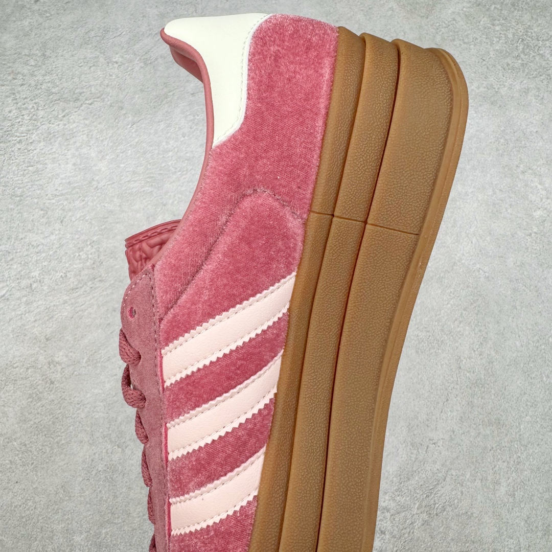 图片[7]-AD Originals Gazelle Bold W 羚羊松糕系列复古百搭厚底增高低帮休闲运动板鞋 IG4389 新的一年就要换新的打扮啦！除了设定变美、健身、减肥等目标外，你已经可以利用鞋子来“偷偷改善身材比例”的愿望了！ 因为有一句话。身高不够。鞋子来凑~赶快入手以下各大运动品牌最新推出的“厚底增高运动鞋”吧。 是最好穿最百搭的长腿神器。 重点是……不仅价格不错～鞋子也不错啊！Originals的Gazelle Bold鞋款打造出「超厚底版本」！延续流线鞋型、经典麂皮材质、白色三条线和侧面烫金标志的复古外型，奶油白鞋底高度直接乘3，出门搭上它，保证一路步步高升。尺码：36 36.5 37 38 38.5 39 40 40.5 41 42-选品中心