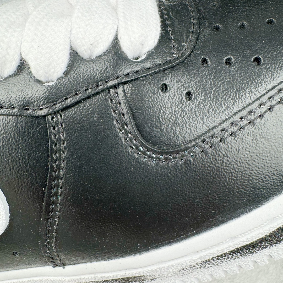 图片[21]-＃PK纯原 PEACEMINUSONE x NK AIR FORCE 1\\\”PARA-NOISE \\\”权志龙联名空军一号低帮 黑白 货号：AQ3692-001 正确彩喷3D打印图案颜色 原厂皮料图案裁片定位正确原盒原配件 热风吹 镊子起皮方式 穿久也可自然脱落 正确原盒原标 内置芯片 原装配件 原包装纸 颇有几分前作反转配色的意思，整双鞋以白色为主打，Swoosh、鞋带以及中底涂漆等细节采用黑色点缀，营造出视觉色差。鞋面与前作一样，暗藏刮刮乐设计，刮开后是极具艺术气息的涂鸦元素 尺码：36 36.5 37.5 38 38.5 39 40 40.5 41 42 42.5 43 44 44.5 45 46 47.5-选品中心