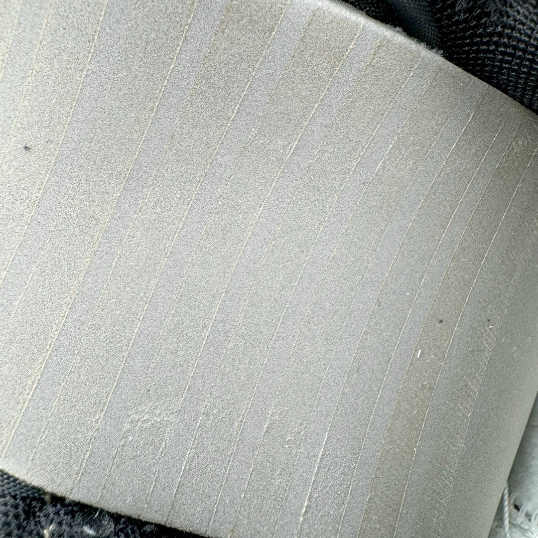 图片[11]-＃YC纯原 NK Dunk Low 心动邮件 心薇 DD1391-100 定制系列天花板 无原鞋不开发 全系列得物原鞋一比一校对开发 配色持续更新中 终端对接 优势输出 全套原厂楦头原纸板数据档案倾力打造 原汁原味莞产 极致还原 圈内最强针车工艺 高端零售指定版 广东原厂配套原盒原标 鞋盒分三个尺码段 原厂冲刀 超高清洁度 全鞋零毛边皮料切割 采用原厂百宏鞋带以及原厂百宏织唛舌标 内标可供原厂几率过验 进口原装条纹中底布 四线拉帮白色点胶 原厂拉帮手法遵循公司 原厂电绣 极致还原 尺码：36 36.5 37.5 38 38.5 39 40 40.5 41 42 42.5 43 44-选品中心