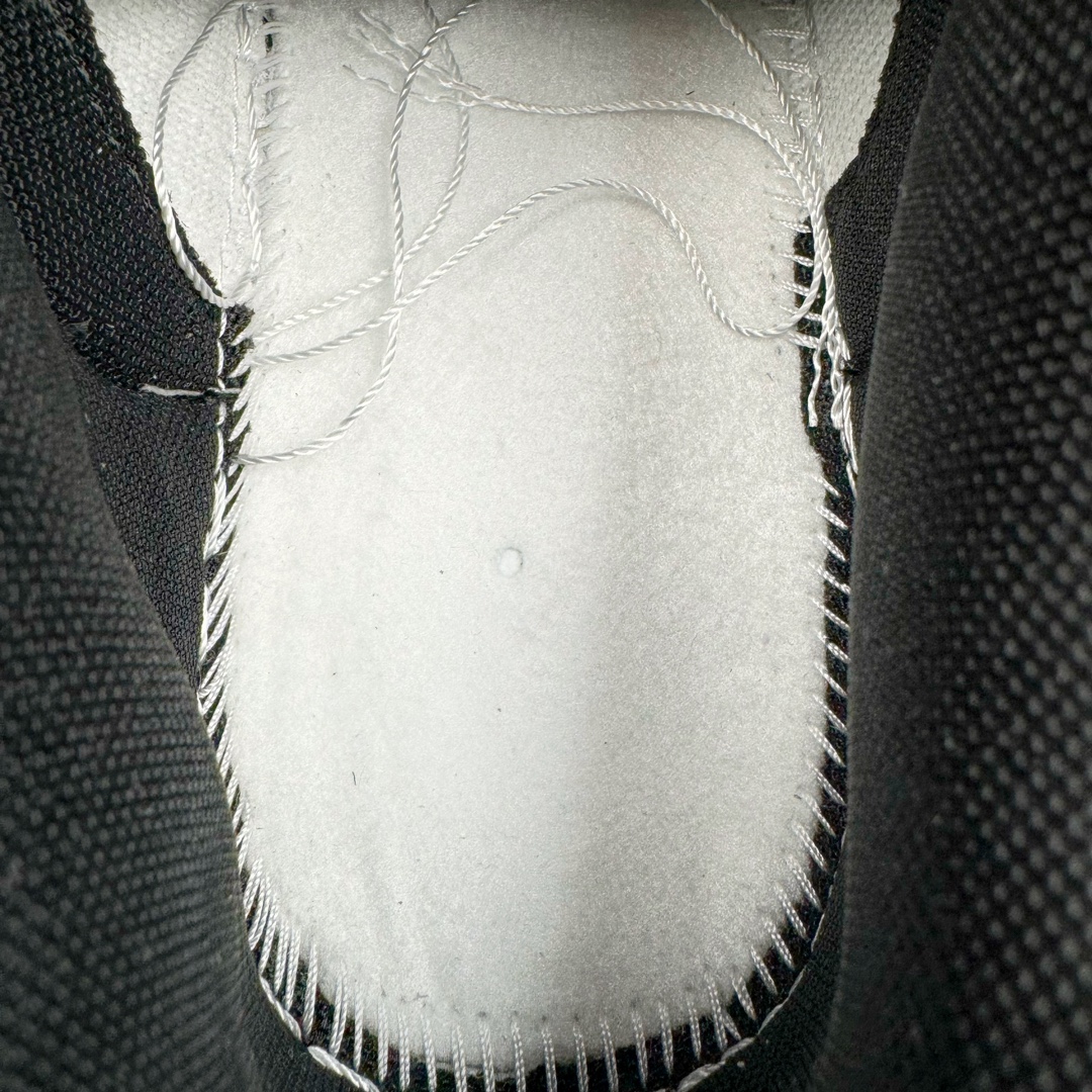 图片[12]-＃YC纯原 NK Dunk Low 心动邮件 心薇 DD1391-100 定制系列天花板 无原鞋不开发 全系列得物原鞋一比一校对开发 配色持续更新中 终端对接 优势输出 全套原厂楦头原纸板数据档案倾力打造 原汁原味莞产 极致还原 圈内最强针车工艺 高端零售指定版 广东原厂配套原盒原标 鞋盒分三个尺码段 原厂冲刀 超高清洁度 全鞋零毛边皮料切割 采用原厂百宏鞋带以及原厂百宏织唛舌标 内标可供原厂几率过验 进口原装条纹中底布 四线拉帮白色点胶 原厂拉帮手法遵循公司 原厂电绣 极致还原 尺码：36 36.5 37.5 38 38.5 39 40 40.5 41 42 42.5 43 44-选品中心