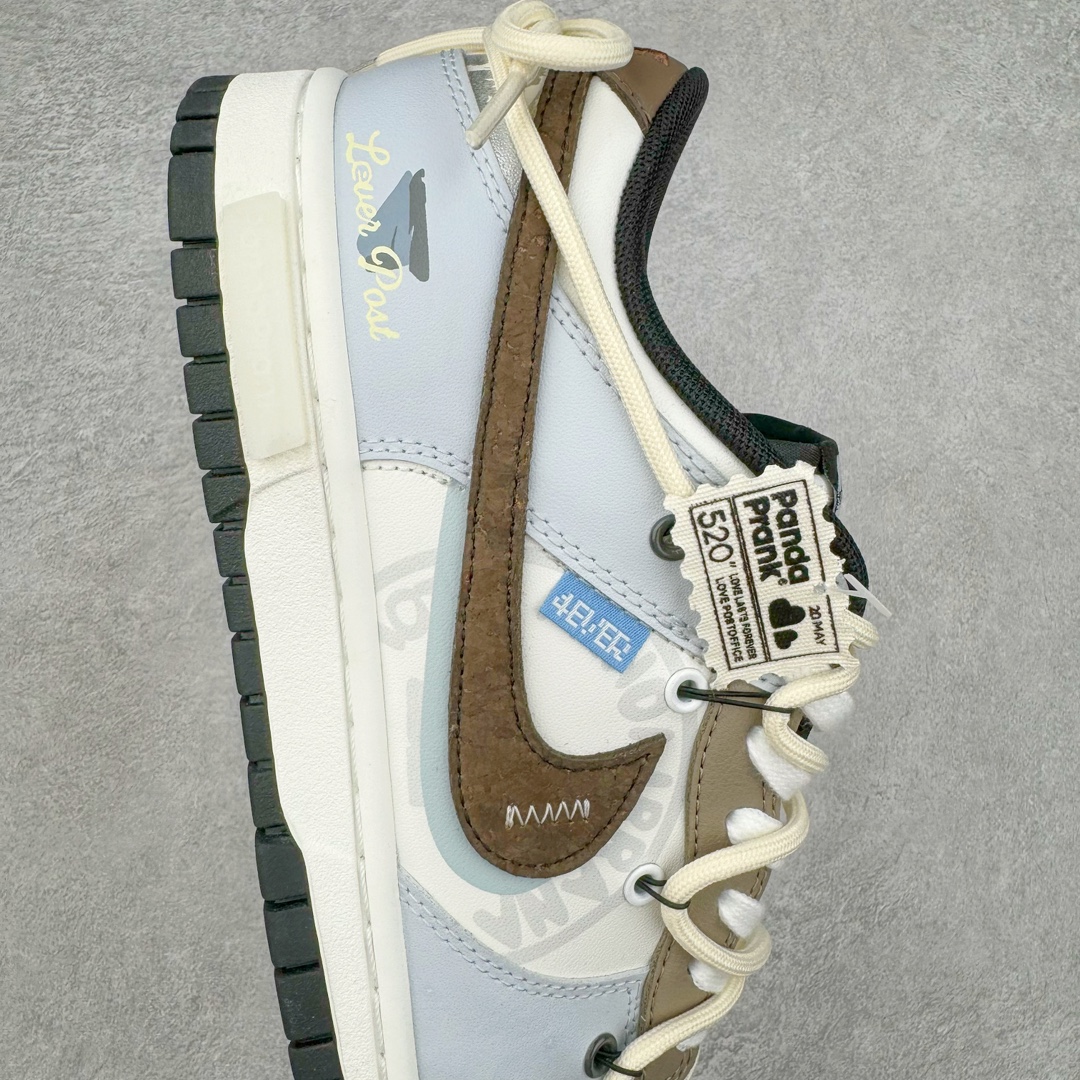 图片[6]-＃YC纯原 NK Dunk Low 心动邮件 心薇 DD1391-100 定制系列天花板 无原鞋不开发 全系列得物原鞋一比一校对开发 配色持续更新中 终端对接 优势输出 全套原厂楦头原纸板数据档案倾力打造 原汁原味莞产 极致还原 圈内最强针车工艺 高端零售指定版 广东原厂配套原盒原标 鞋盒分三个尺码段 原厂冲刀 超高清洁度 全鞋零毛边皮料切割 采用原厂百宏鞋带以及原厂百宏织唛舌标 内标可供原厂几率过验 进口原装条纹中底布 四线拉帮白色点胶 原厂拉帮手法遵循公司 原厂电绣 极致还原 尺码：36 36.5 37.5 38 38.5 39 40 40.5 41 42 42.5 43 44-选品中心