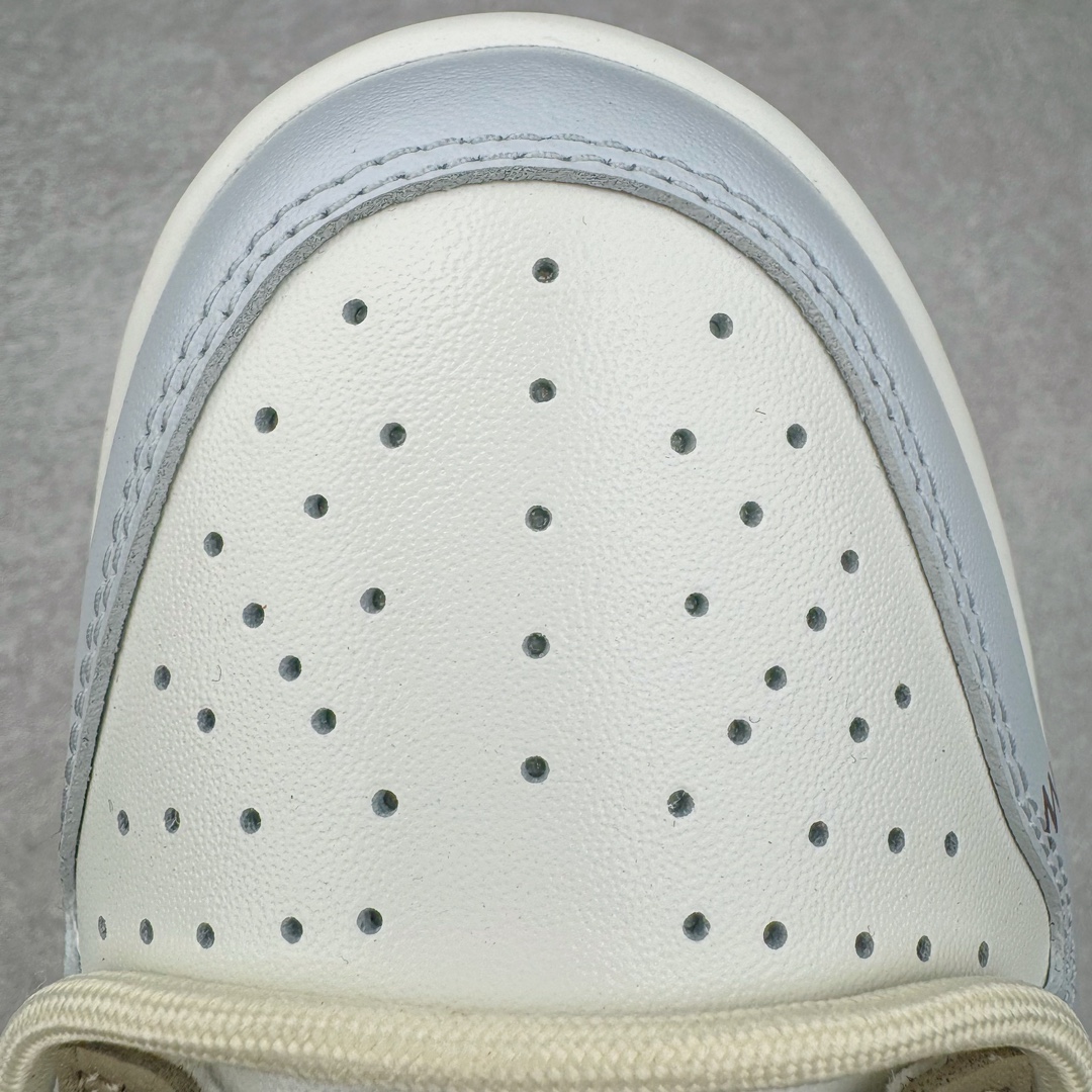 图片[14]-＃YC纯原 NK Dunk Low 心动邮件 心薇 DD1391-100 定制系列天花板 无原鞋不开发 全系列得物原鞋一比一校对开发 配色持续更新中 终端对接 优势输出 全套原厂楦头原纸板数据档案倾力打造 原汁原味莞产 极致还原 圈内最强针车工艺 高端零售指定版 广东原厂配套原盒原标 鞋盒分三个尺码段 原厂冲刀 超高清洁度 全鞋零毛边皮料切割 采用原厂百宏鞋带以及原厂百宏织唛舌标 内标可供原厂几率过验 进口原装条纹中底布 四线拉帮白色点胶 原厂拉帮手法遵循公司 原厂电绣 极致还原 尺码：36 36.5 37.5 38 38.5 39 40 40.5 41 42 42.5 43 44-选品中心