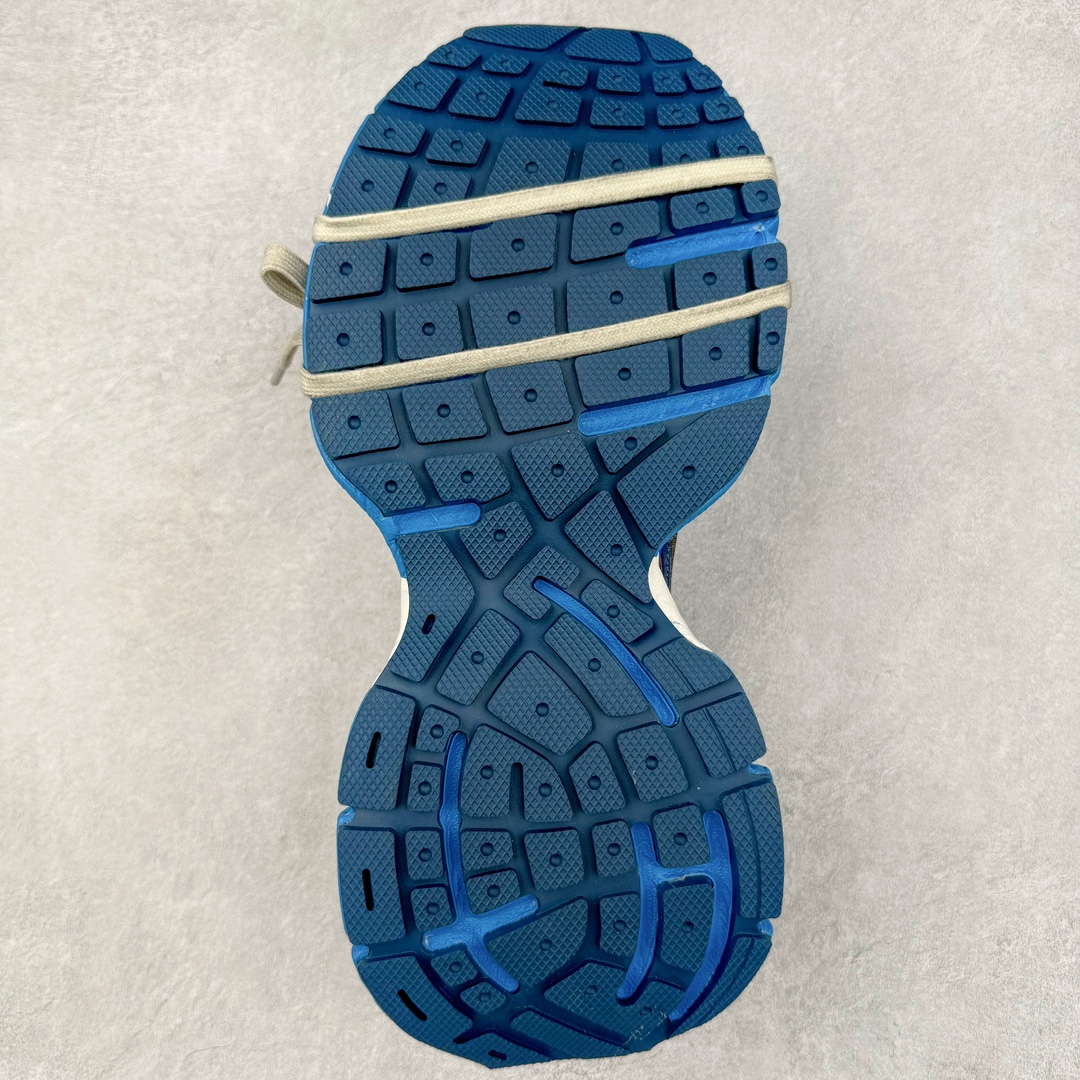 图片[9]-＃总裁 BALENCIAGA 3XL Sneakers 巴黎世家十代网布系带低帮走秀复古老爹鞋 全套原纸板楦头开发 最原汁原味的灵魂版型 全鞋荧光划线卡点 胶水把控整洁度追求极致完美 每一双都是工艺品 多重QC质检 超越公司货的品控标准 实实在在的免检产品 原盒原配 正确字体电绣 粗细、位置、大小正确 侧边TPU 透气孔匹配意产原版 正确分离大底 TPU软底 原版一致大底LOGO 立体感十足 原厂皮料水洗做旧 采购原厂网纱 不含皮革 网布材料和聚氨酯 磨损效果 鞋头边缘和后帮 Balenciaga 徽标 鞋面和后跟凸印尺码 鞋舌 3XL 橡胶品牌标识和反光细节 鞋帮拉袢和鞋舌拉祥 配反光细节 备用鞋带在鞋履前侧 可在穿着前取下 便于不同造型搭配 偏大一码 尺码：35 36 37 38 39 40 41 42 43 44 45-选品中心