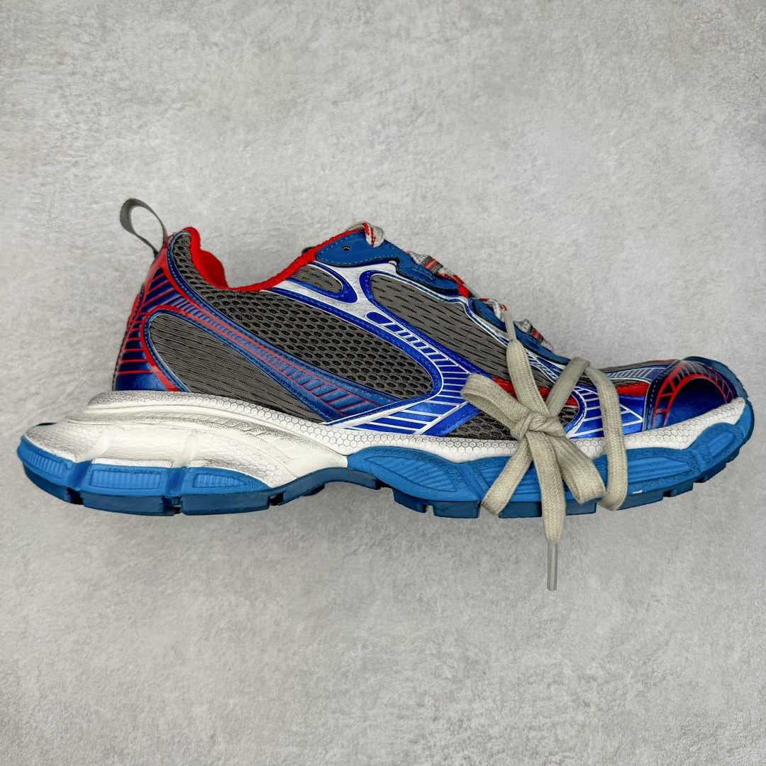 ＃总裁 BALENCIAGA 3XL Sneakers 巴黎世家十代网布系带低帮走秀复古老爹鞋 全套原纸板楦头开发 最原汁原味的灵魂版型 全鞋荧光划线卡点 胶水把控整洁度追求极致完美 每一双都是工艺品 多重QC质检 超越公司货的品控标准 实实在在的免检产品 原盒原配 正确字体电绣 粗细、位置、大小正确 侧边TPU 透气孔匹配意产原版 正确分离大底 TPU软底 原版一致大底LOGO 立体感十足 原厂皮料水洗做旧 采购原厂网纱 不含皮革 网布材料和聚氨酯 磨损效果 鞋头边缘和后帮 Balenciaga 徽标 鞋面和后跟凸印尺码 鞋舌 3XL 橡胶品牌标识和反光细节 鞋帮拉袢和鞋舌拉祥 配反光细节 备用鞋带在鞋履前侧 可在穿着前取下 便于不同造型搭配 偏大一码 尺码：35 36 37 38 39 40 41 42 43 44 45-选品中心