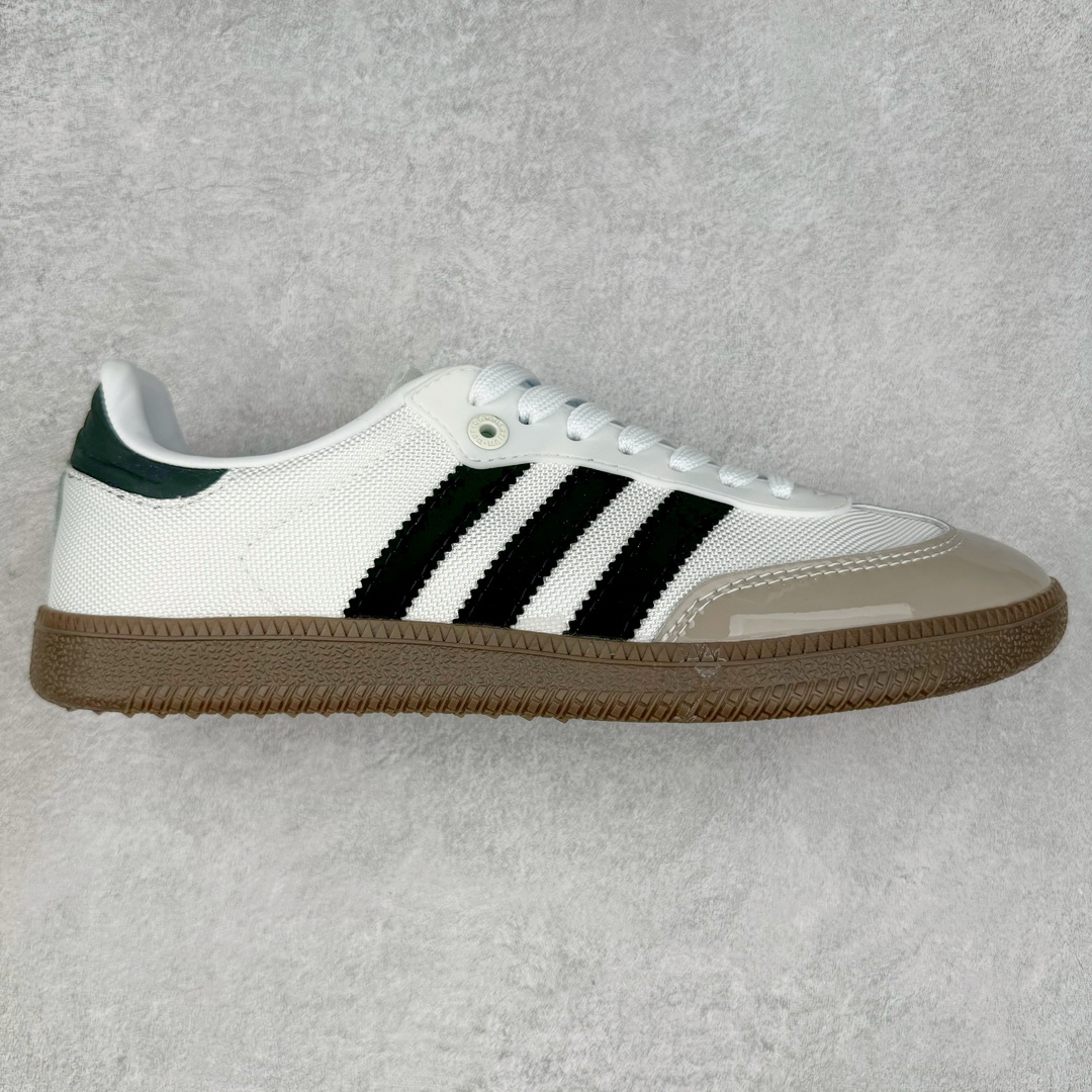 AD Original Samba OG 复古经典轻便板鞋 IE0168 这款桑巴鞋展示了高质量的工艺 带有装饰的超锁缝制和无缝的手感 柔软、柔软的皮革造型和标志性的3条纹完成了精致的外观 正规合身鞋带 鞋面上有绒面鞋垫 橡胶鞋底 享受正畸套筒软感 自50年代首次亮相以来就一直在赢得粉丝的青睐 尺码：36 36.5 37.5 38 38.5 39 40 40.5 41 42 42.5 43 44 44.5 45-选品中心