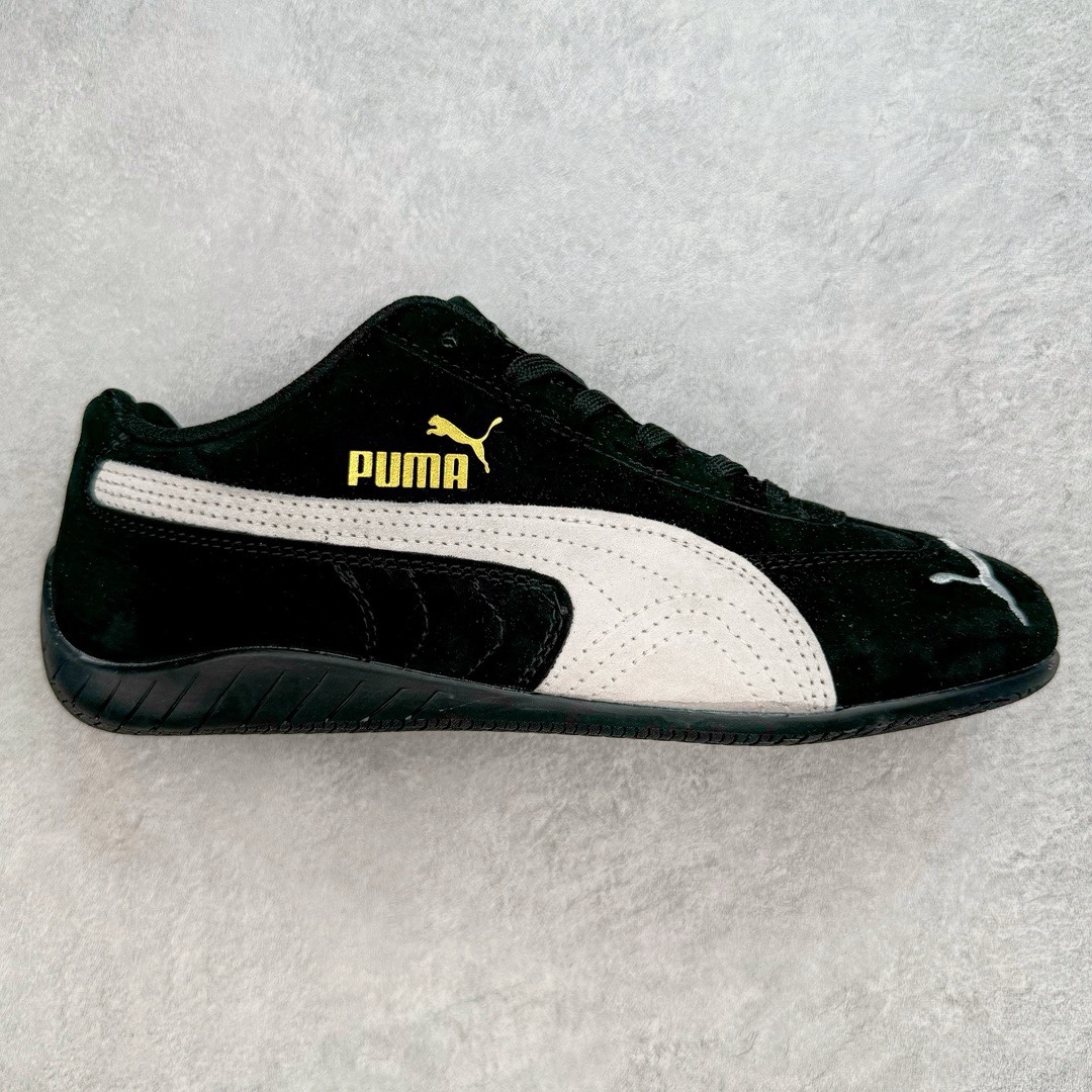 图片[3]-＃TG特价福利 PUMA Speedca OG 彪马极速赛车系列低帮德训风拼接复古百搭休闲运动赛车鞋 鞋款从80、90年代赛车手所穿的防火赛车鞋为原型，鞋身线条模仿了赛车的流线廓形，体现了空气动力学原理的结构。简约流畅的外观，恰好又和贯穿其中的Formstrip Logo融合恰到好处，视觉上细节丰富且协调。本次Speedcat OG鞋款归来，最大看点自然式保留了窄版鞋型以及薄底构造。这两年各品牌鞋底越做越厚，Speedcat反其道而行之，上脚几乎无鞋底的效果带来耳目一新的视觉体验。鞋面依旧是以质感细腻的麂皮材质打造，并且大面积近乎全包裹的使用，复古味道也愈发浓烈。配色上更是将最原始的黑色和红色带回，向F1赛车队的标志性队服致敬。相信让各位一眼种草的更多是出挑的大红色，上脚即可瞬间点亮整体造型，在以球鞋为核心的OOTD中脱颖而出。而另一款黑色则是低调的万金油，彰显新潮个性的同时又不喧宾夺主，也是热爱简约系穿搭朋友的首选。 尺码：35.5 36 37 37.5 38 38.5 39 40 40.5 41 42 42.5 43 44 44.5 45-选品中心