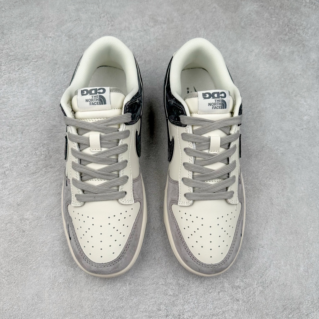 图片[2]-NK Dunk Low 定制配色 DQ1098-519 大厂出品 极力推荐 原装头层材料 独家版型蒸餾加工帶來的是更好的视觉和脚感体验大厂纯原品质出货 清洁度 电绣工艺 皮料切割干净无任何毛边 细节完美 尺码：36 36.5 37.5 38 38.5 39 40 40.5 41 42 42.5 43 44 44.5 45 46 47.5-选品中心