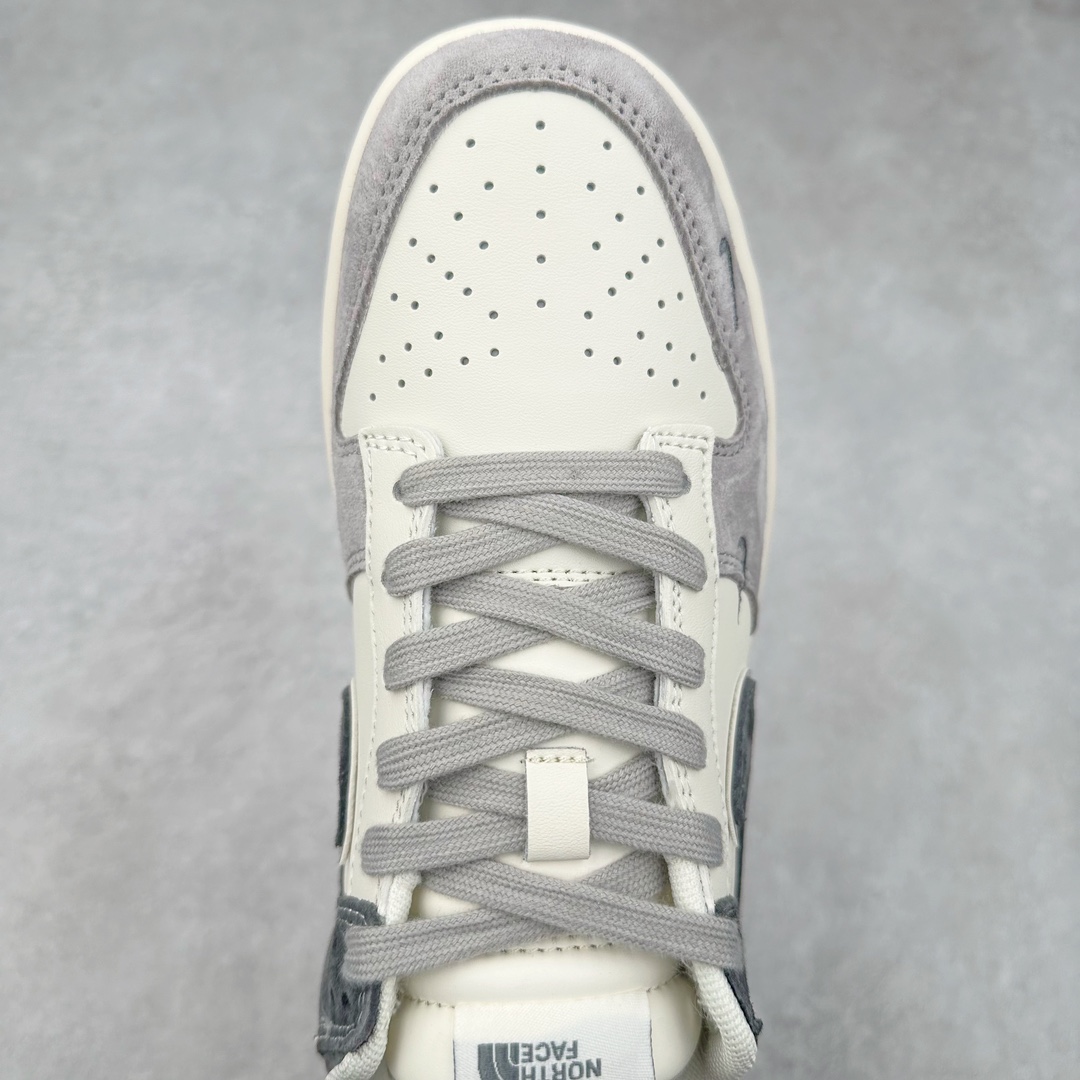 图片[4]-NK Dunk Low 定制配色 DQ1098-519 大厂出品 极力推荐 原装头层材料 独家版型蒸餾加工帶來的是更好的视觉和脚感体验大厂纯原品质出货 清洁度 电绣工艺 皮料切割干净无任何毛边 细节完美 尺码：36 36.5 37.5 38 38.5 39 40 40.5 41 42 42.5 43 44 44.5 45 46 47.5-选品中心