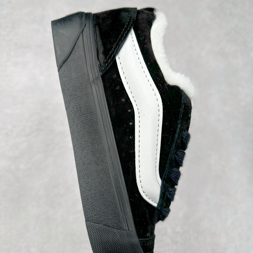 图片[6]-Vans Knu Skool 百搭休闲防滑减震低帮黑武士加绒款面包鞋 货号：VN0009QCBMA 尺码：35 36 36.5 37 38 38.5 39 40 40.5 41 42 42.5 43 44 45 工艺：硫化1：1（重量1：1、真标、原钢印、材质标、鞋型标、合格证）-选品中心