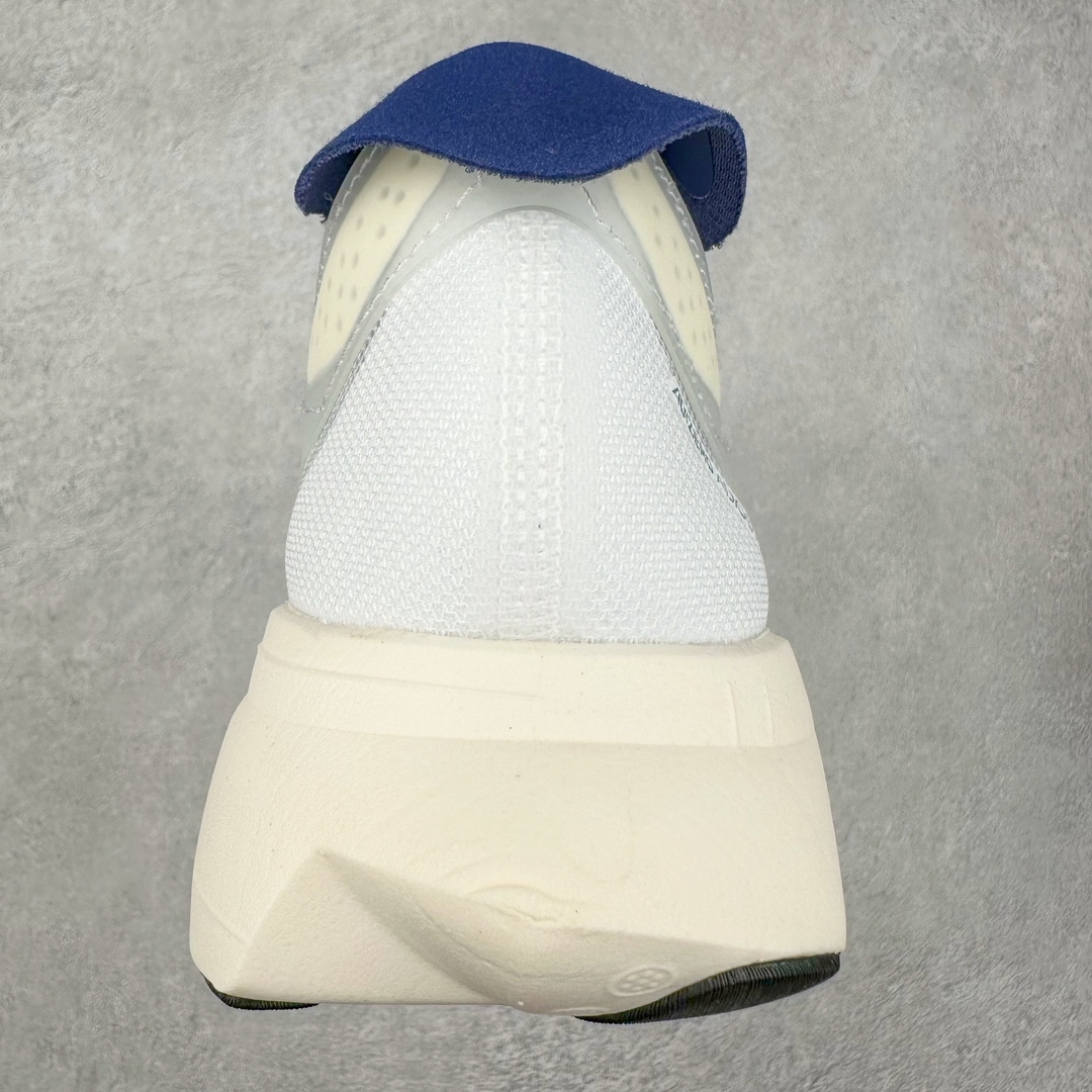 图片[8]-AD Adizero Adios Pro 3 马拉松竞速专业跑鞋 IG6348 CELERMESH针织网面非常轻薄 纤维间的缝隙很大 可以保证跑步时的透气、排汗效果 鞋舌直接与两侧的内衬和鞋底连接在一起 在跑步过程中不会被鞋舌的左右移动所困扰 在标准鞋带孔的基础上再拓宽一组鞋带孔 适合不同脚型的需求 突破性 EnergyRods 技术，有助于跑者实现更好的成绩 中底独特的LIGHTSTRIKE PRO泡棉材质 微弹感觉在跑步过程中给予了良好的支撑体验 对于顶级精英和高水平进阶跑者来说 ADIOS PRO是一双值得信赖的竞速比赛用鞋 尺码：36 36.5 37.5 38 38.5 39 40 40.5 41 42 42.5 43 44 44.5 45-选品中心