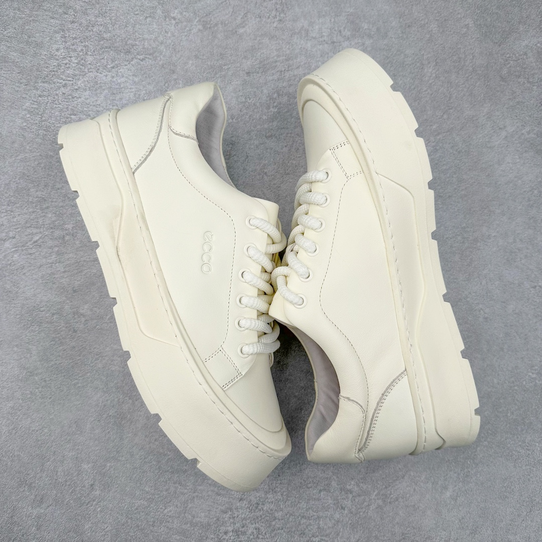 图片[3]-ECCO爱步百搭休闲男鞋 秋季增高圆头小白鞋 街头轻巧系列 牛皮与牛皮剖层拼接鞋面 时尚个性 出街有型 简约粗绳系带设计 可自由调节松紧 贴合脚型 PU加厚鞋底 包裹足弓与后跟 为双脚提供支撑性 休闲百搭 简约利落 尺码：38 39 40 41 42 43（皮鞋码）-选品中心