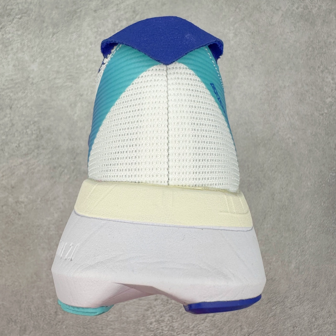 图片[8]-AD Adizero Boston 12 波士顿夏季透气网眼竞速跑鞋 延续爪型玻璃纤维推进系统 进化为全掌式的ENERGY RODS 2.0 从脚跟到脚趾的一体成形设计 强化整体推进力 提升速度表现 升级透气鞋面更具支撑性 利用ENGINEERED MESH技术进行不同密度织纹 强化支撑性 更使用50%以上的回收材料製成 减低塑料浪费 此外变薄的鞋舌为前掌提供更多空间 提供跑者更好的穿着感受 马牌轮胎大底耐磨性佳 大底全掌采用耐磨的Continental马牌轮胎大底 在各种环境下保有良好抓地力 货号：JR2731 尺码：36 36.5 37 38 38.5 39 40 40.5 41 42 42.5 43 44 44.5 45-选品中心