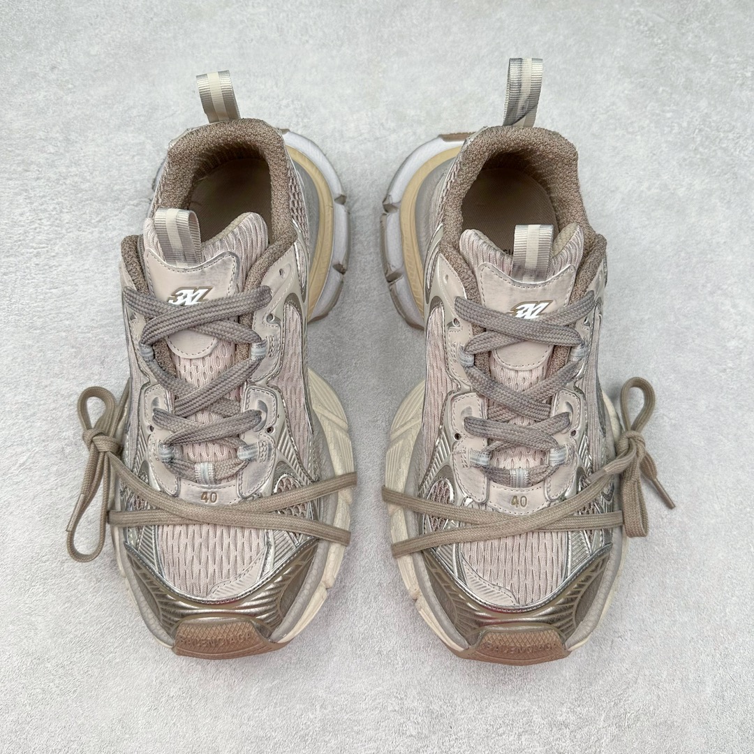 图片[2]-＃纯原 BALENCIAGA 3XL Sneakers 巴黎世家十代网布系带低帮走秀复古老爹鞋 全套原纸板楦头开发 最原汁原味的灵魂版型 全鞋荧光划线卡点 胶水把控整洁度追求极致完美 每一双都是工艺品 多重QC质检 超越公司货的品控标准 实实在在的免检产品 原盒原配 正确字体电绣 粗细、位置、大小正确 侧边TPU 透气孔匹配意产原版 正确分离大底 TPU软底 原版一致大底LOGO 立体感十足 原厂皮料水洗做旧 采购原厂网纱 不含皮革 网布材料和聚氨酯 磨损效果 鞋头边缘和后帮 Balenciaga 徽标 鞋面和后跟凸印尺码 鞋舌 3XL 橡胶品牌标识和反光细节 鞋帮拉袢和鞋舌拉祥 配反光细节 备用鞋带在鞋履前侧 可在穿着前取下 便于不同造型搭配 正常尺码 尺码：35 36 37 38 39 40 41 42 43 44 45 46-选品中心