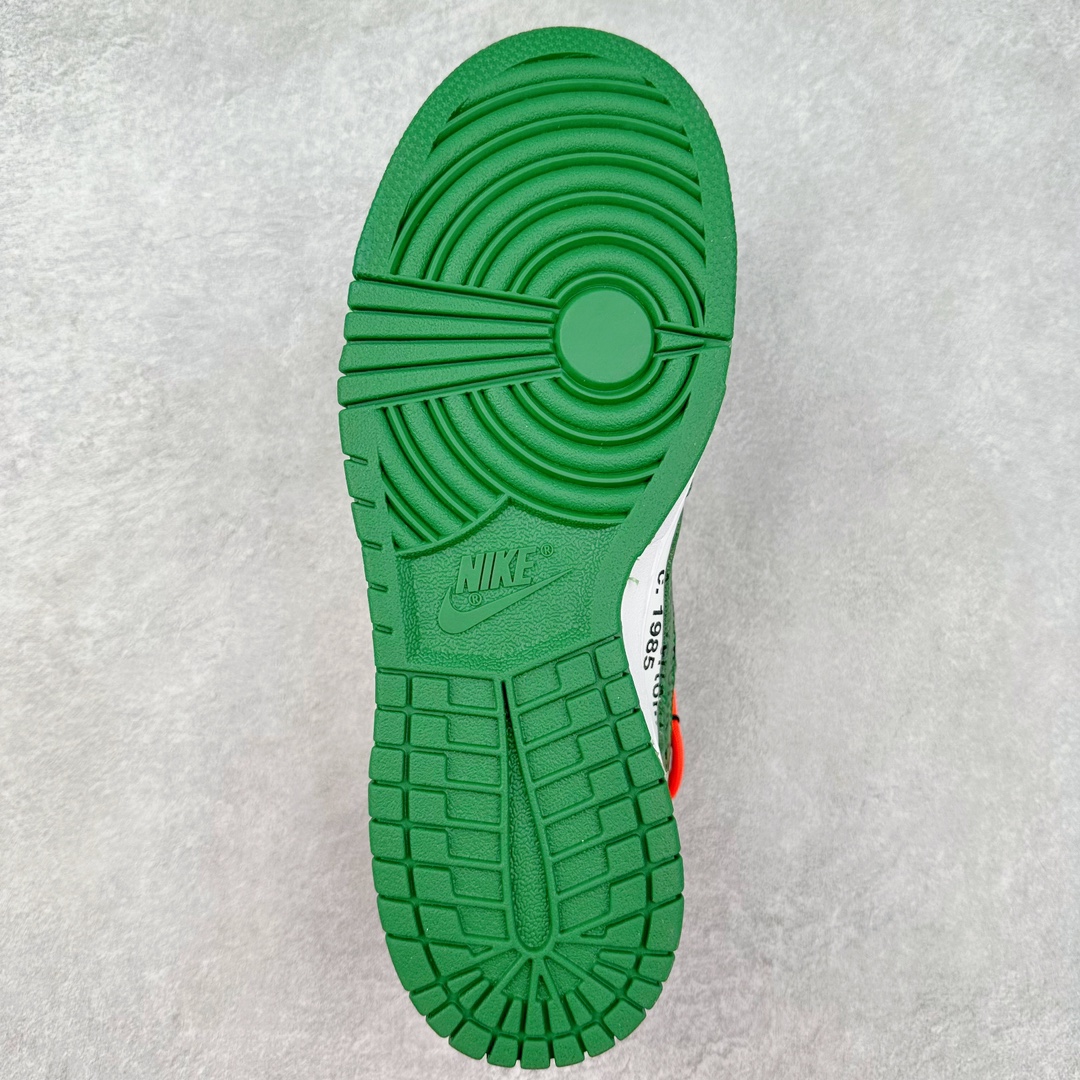 图片[9]-＃神版特价 Off-White™ x NK Dunk Low OW联名绿色 CT0856-100 Pnme Asia贝利原厂皮料加持 全套原楦原模倾力打造完美版型 独家原厂航空铝磨具打磨大底 鞋头坡度75° 极致还原 无解鞋型 原盒原装配套 圈内天花板工艺 原厂冲刀 超高清洁度 全鞋零毛边皮料切割 采用原厂百宏鞋带以及原厂百宏织唛舌标 鞋带孔收紧绳长度 足以区分市面口嗨版本 原厂油墨 色泽亮度 高频效果一致 原厂拉帮工艺 针距密度一致 一针一线自然拉伸不弯曲 青岛定制原装标几率过验 尺码：36 36.5 37.5 38 38.5 39 40 40.5 41 43 44 44.5-选品中心
