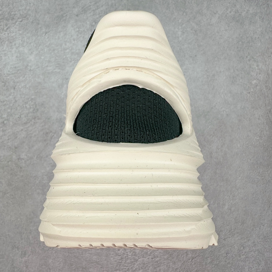 图片[8]-＃HK纯原 HOKA ONE ONE Restore TC 一脚蹬徒步舒适缓震运动鞋 继承了 HOKA ONE ONE® 标志性的缓冲中底，兼具轻盈脚感和出众缓震。NEWOK本期为大家准备了两款各具特色HOKA ONE ONE Restore TC 鞋款，希望能为你的夏日穿搭提供更多灵感。鞋款鞋面采用弹性布料，鞋面透气舒适，日常穿搭舒适不磨脚。鞋款以弹性松紧织带取代传统鞋带设计，省事又省心，“一脚蹬”简直是最具懒人属性的球鞋，低调朴素又不失质感。重量不到百克，依旧是外形“笨拙”实则是轻巧、舒适与安全兼备的品牌固有打法。搭配上，无论是夏日短裤造型，还是搭配你的长袜，Restore TC 能够满足你的多种穿搭。舒适程度堪比众多大牌“老头乐”，鞋底的厚厚的泡沫鞋垫让你深陷其中！尺码：36 36.5 37.5 38 38.5 39 40 40.5 41 42 42.5 43 44 44.5 45-选品中心