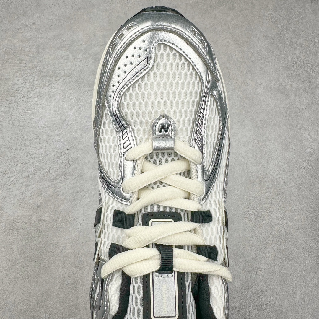 M3 New Balance M6R
