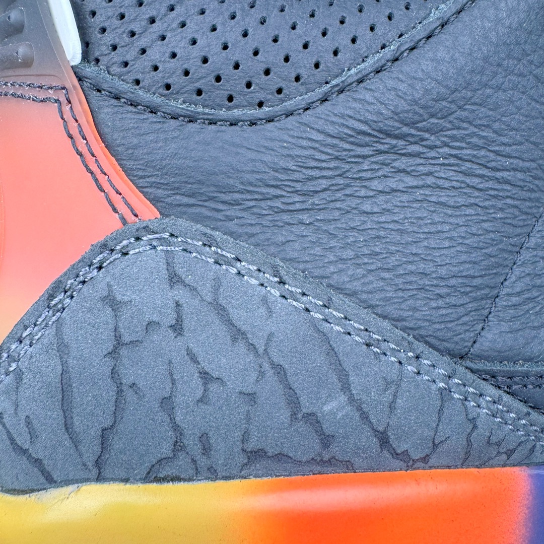 图片[18]-＃DF2.0 J Balvin x Air Jordan AJ3 联名黑红 彩虹渐变 FN0344-001 圈内最强三代系列 匠心打造 开发时长超过半年 目前可过各类鉴定或无法鉴定 裸鞋随便操作 全套原纸板楦头开发 原厂大底磨具加持立体防滑纹理 原装可视Air Sole气垫 原汁原味最完美的三代版型 唯一正确鞋头趴度弧度高度鞋身腰线 原厂TPU彩虹扎染后跟饰片 正确内里反口里网布 皮料菱角分明不变形无多余毛边 广东原厂zp同批次手工大底描漆拉丝 市场唯一原厂鞋扣模具 原厂织唛标 原厂飞人电绣工艺 尾指中部跳三针 独家绑鞋带手法 印刷中底布 四线拉帮 米色美纹纸贴合固定 进口港宝加持 后跟自然饱满 全鞋荧光划线卡点 追求极致完美 每一双都是工艺品 多重QC质检 超越公司货的品控标准 实实在在的免检产品 尺码：40.5 41 42 42.5 43 44 44.5 45 45.5 46 47.5 48.5-选品中心